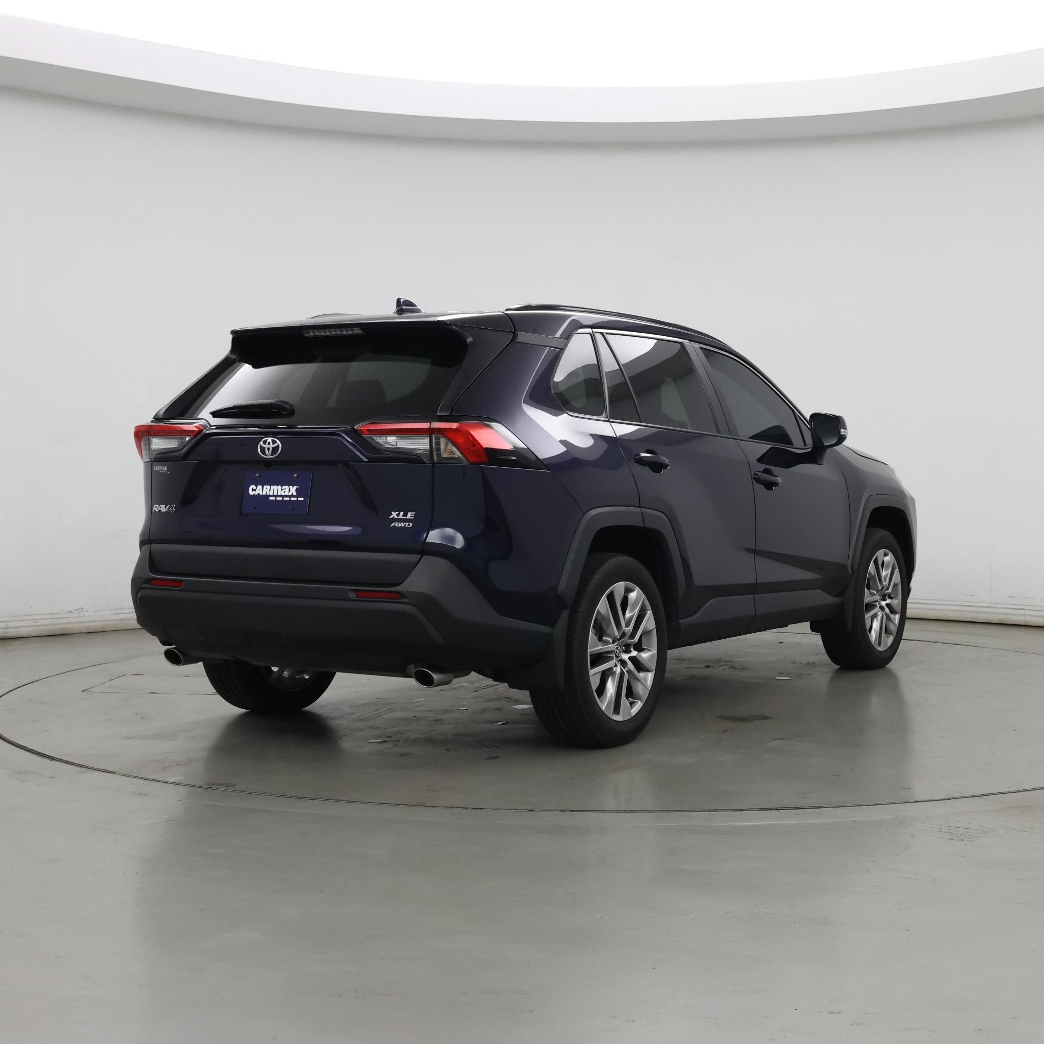 Thumbnail: 2023 Toyota RAV4 - 8
