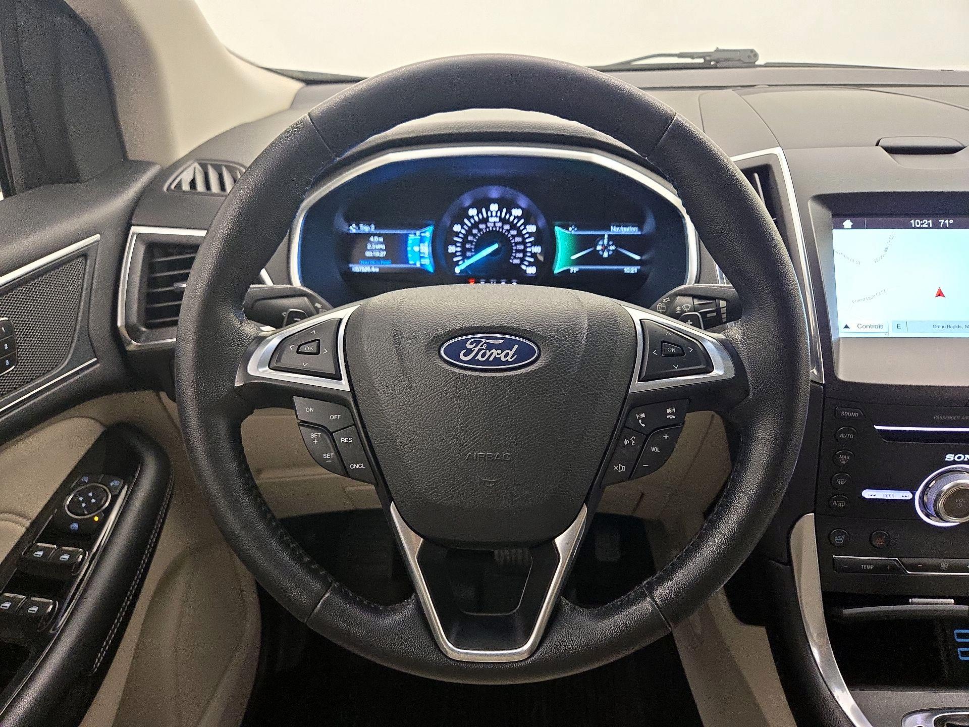 Thumbnail: 2018 Ford Edge - 10