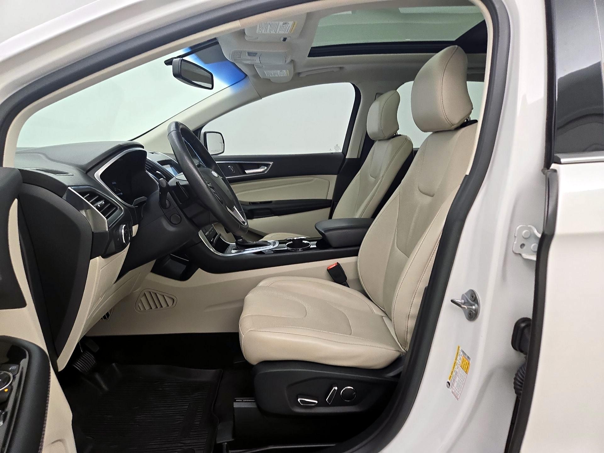 Thumbnail: 2018 Ford Edge - 11