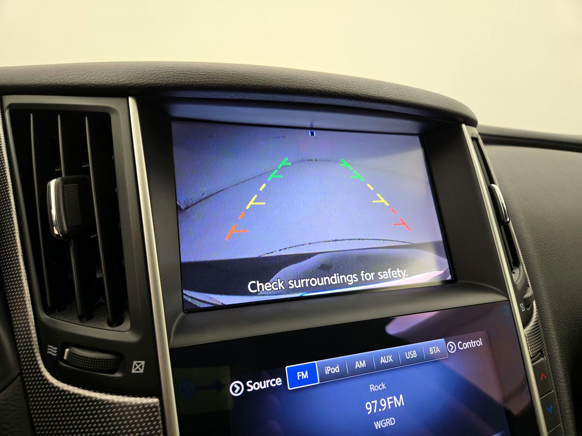 Thumbnail: 2014 INFINITI Q50 - 15