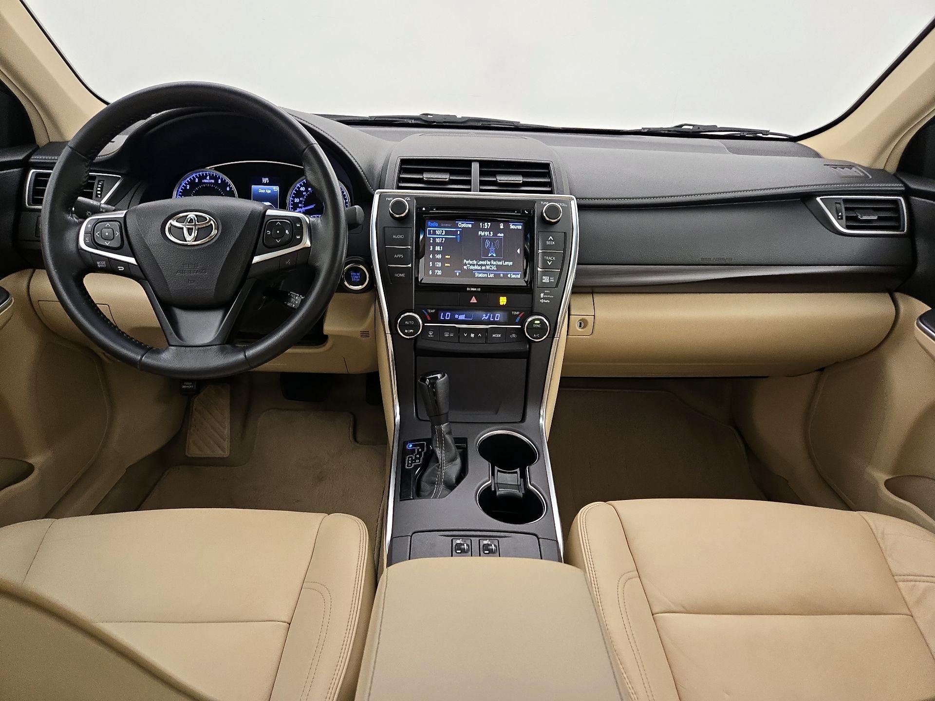 Thumbnail: 2016 Toyota Camry - 9
