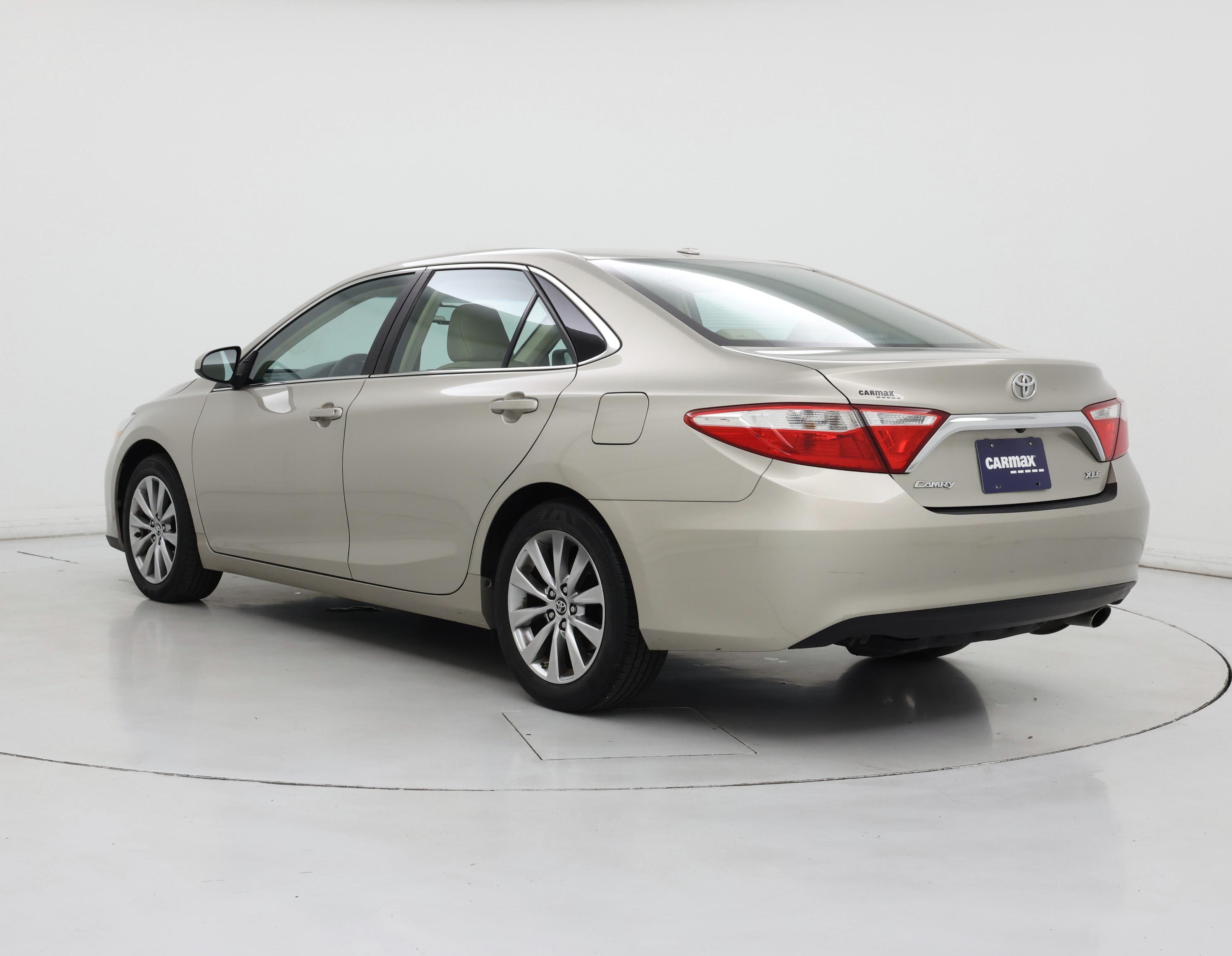 Thumbnail: 2016 Toyota Camry - 2