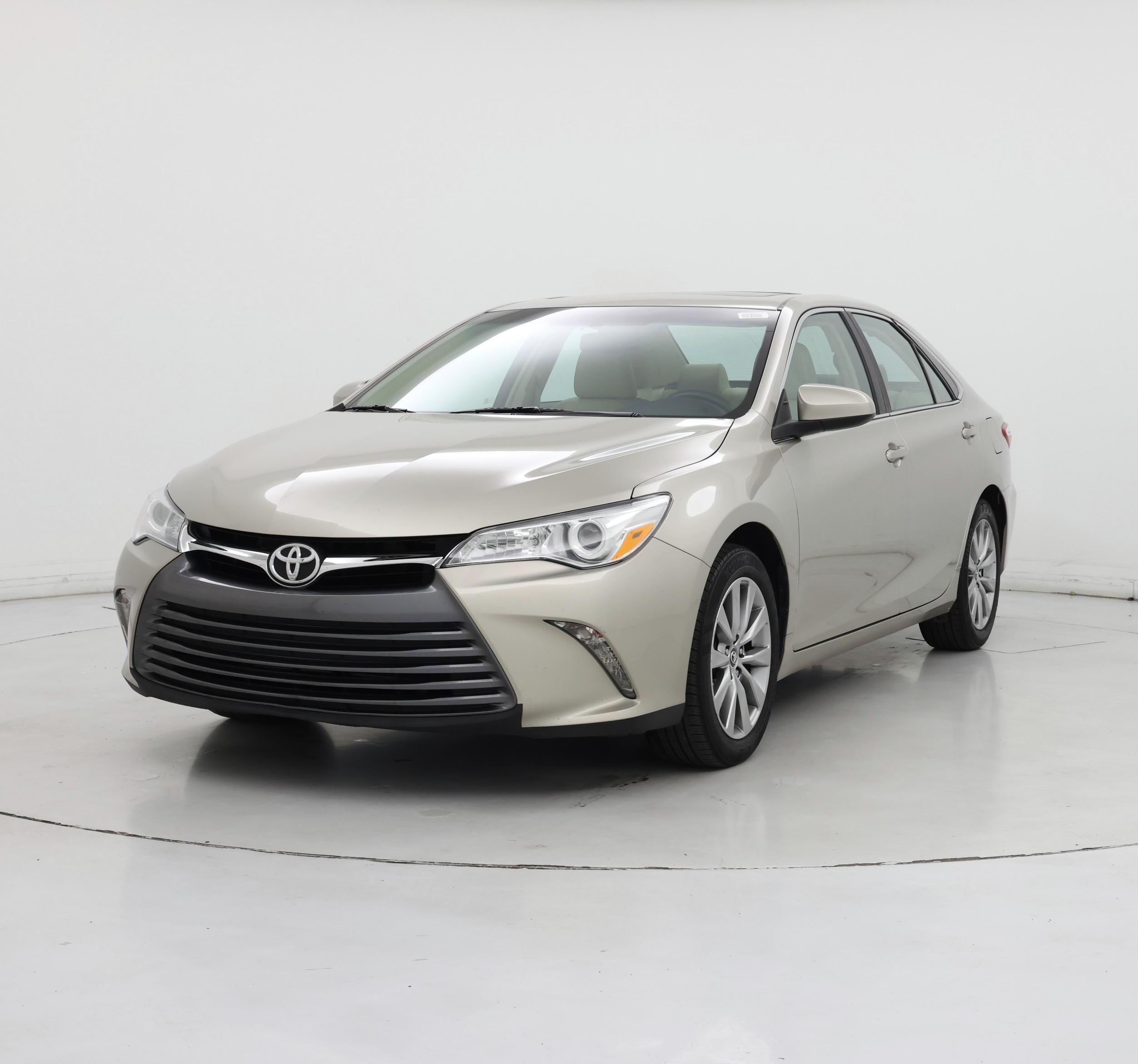 Thumbnail: 2016 Toyota Camry - 4