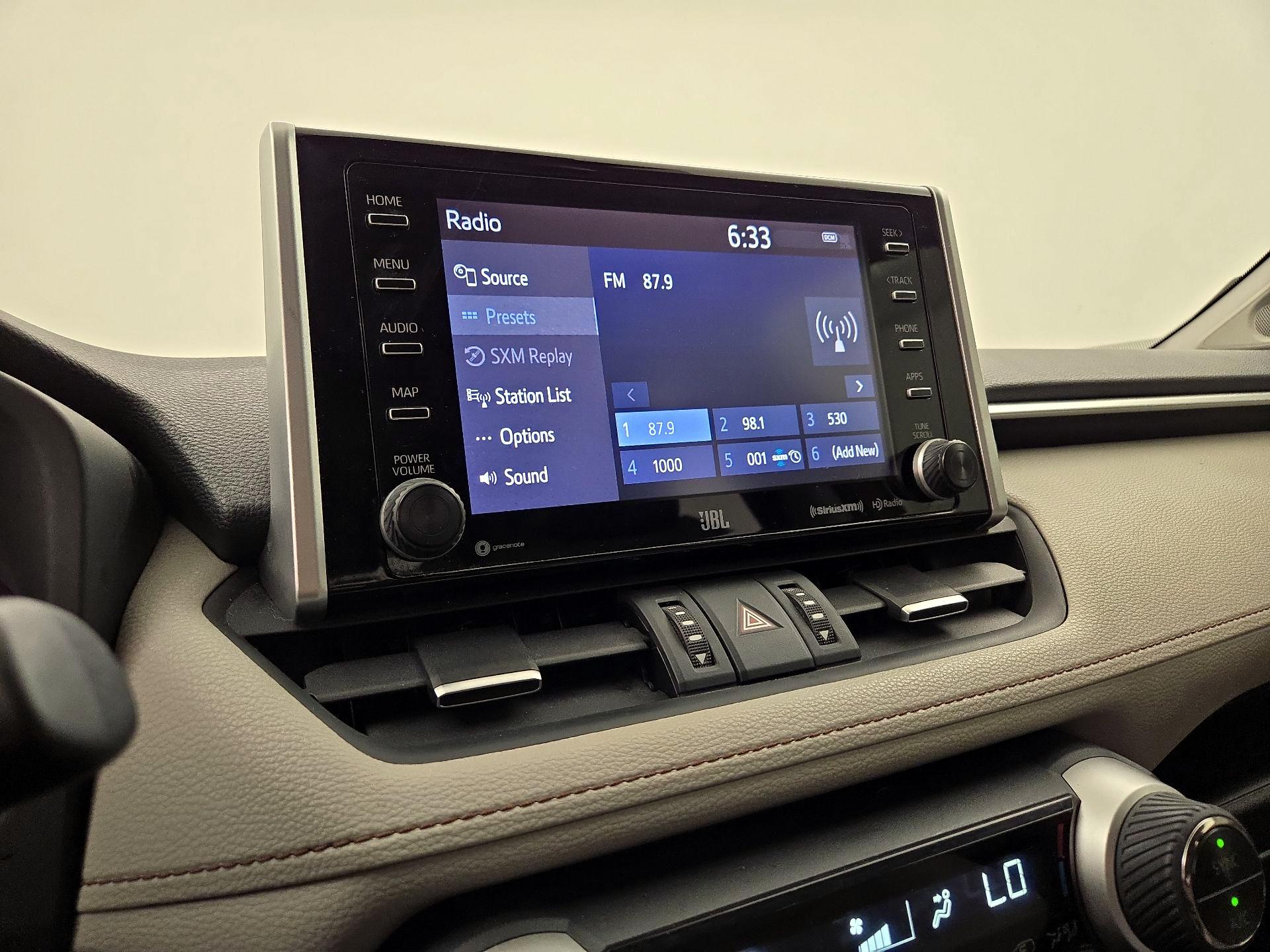 Thumbnail: 2019 Toyota RAV4 - 15