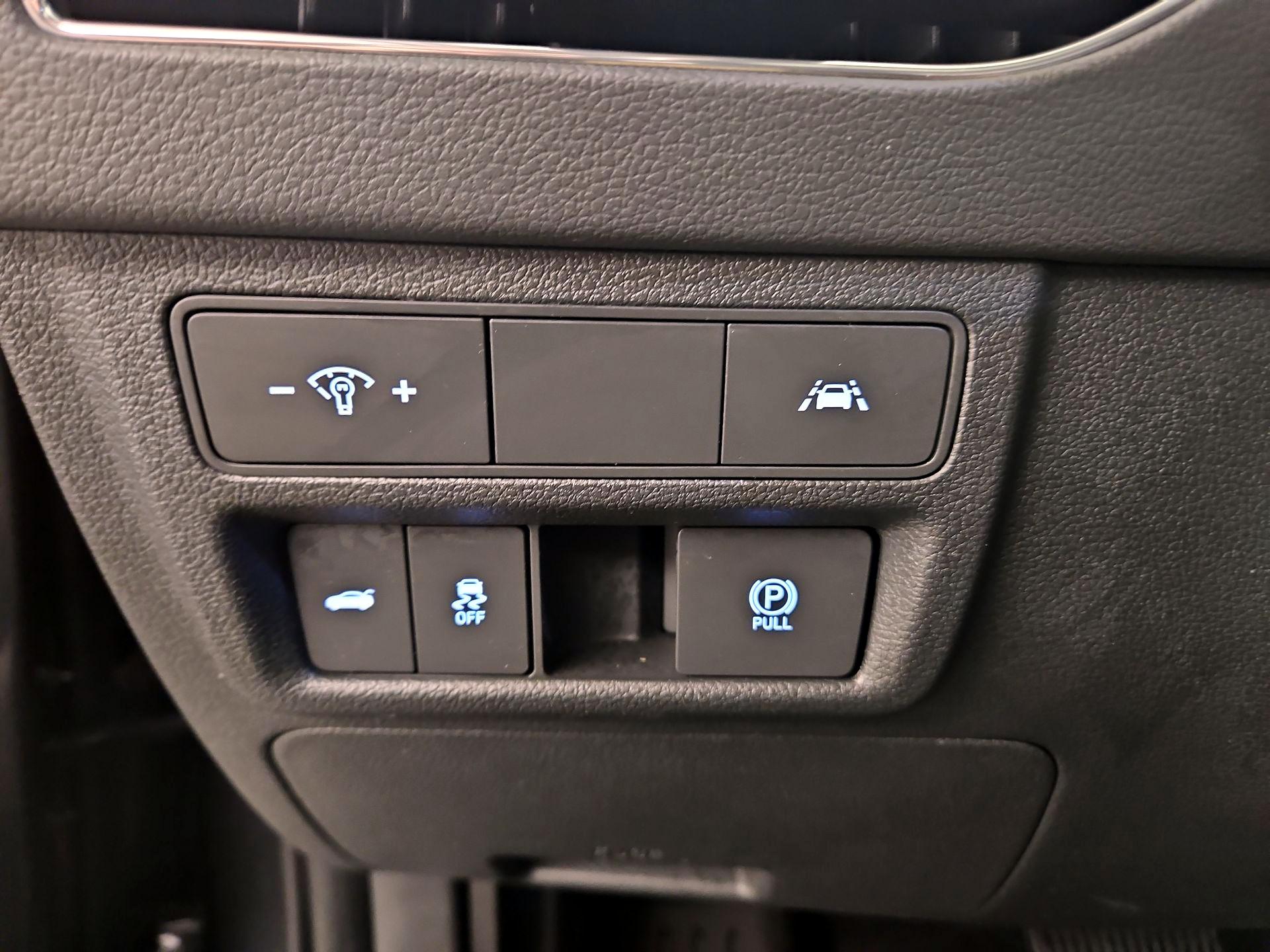 Thumbnail: 2023 Hyundai Sonata - 13