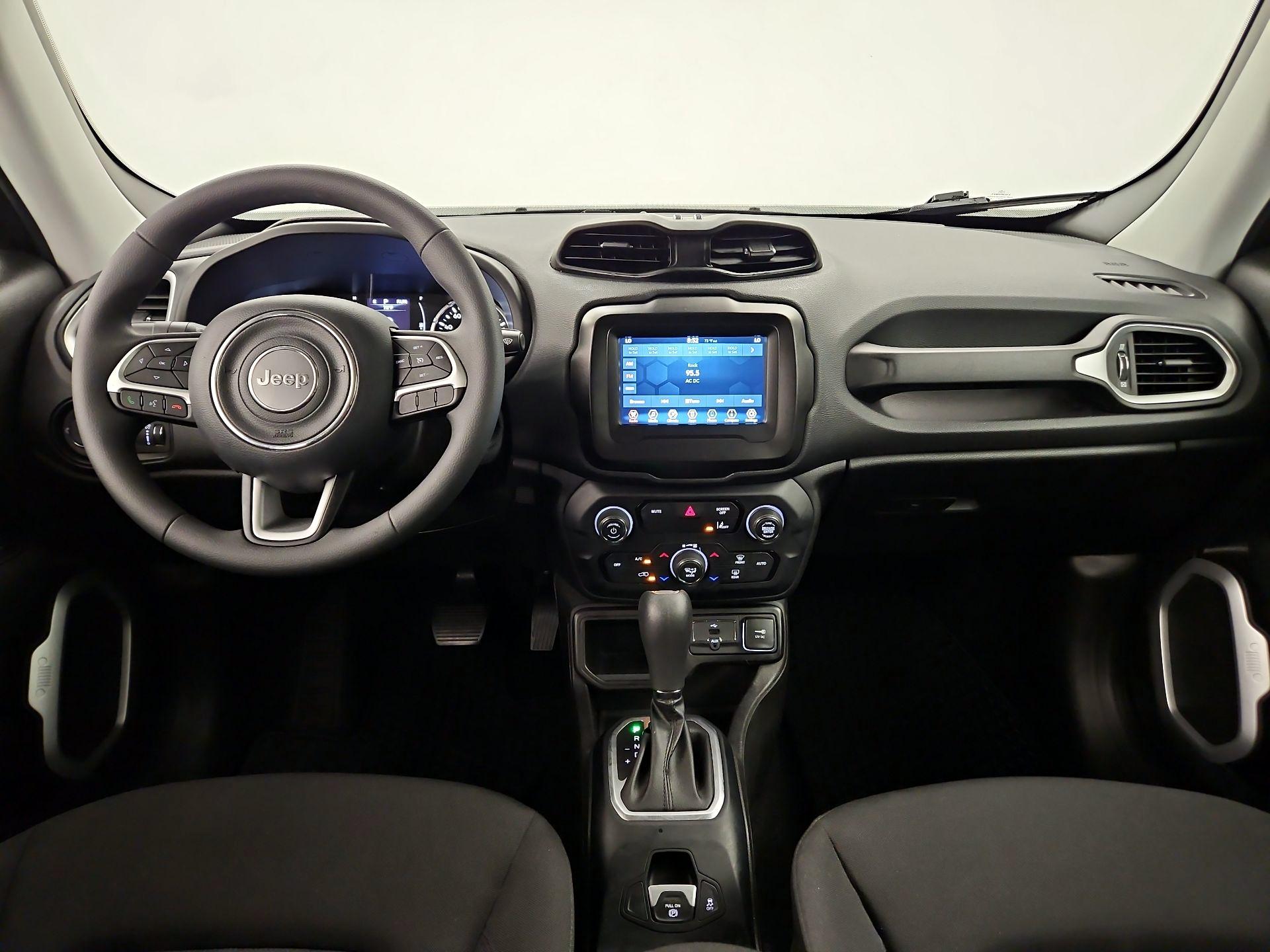 Thumbnail: 2021 Jeep Renegade - 9