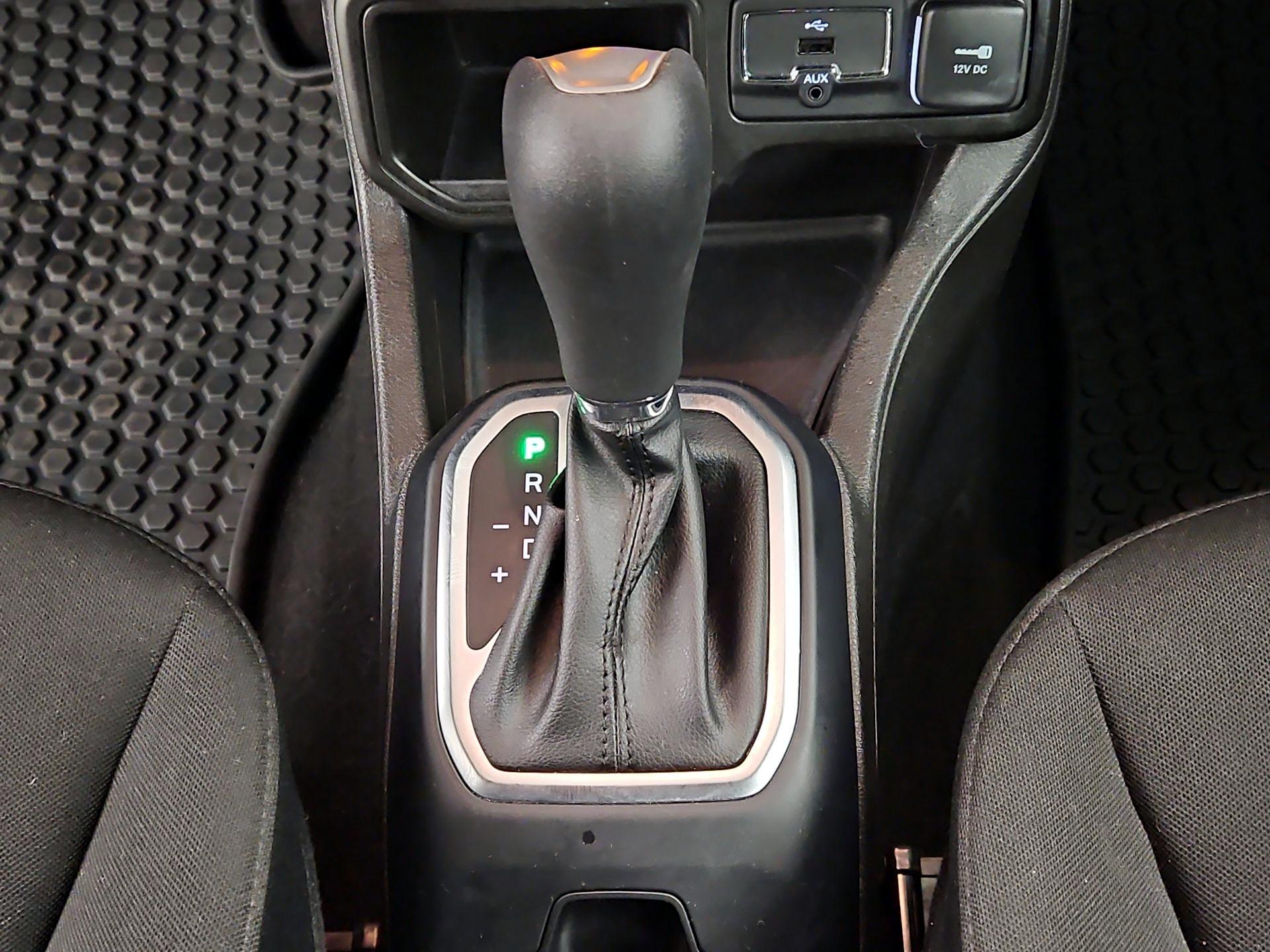 Thumbnail: 2021 Jeep Renegade - 17