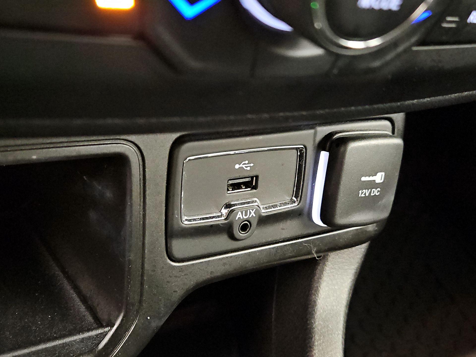 Thumbnail: 2021 Jeep Renegade - 18