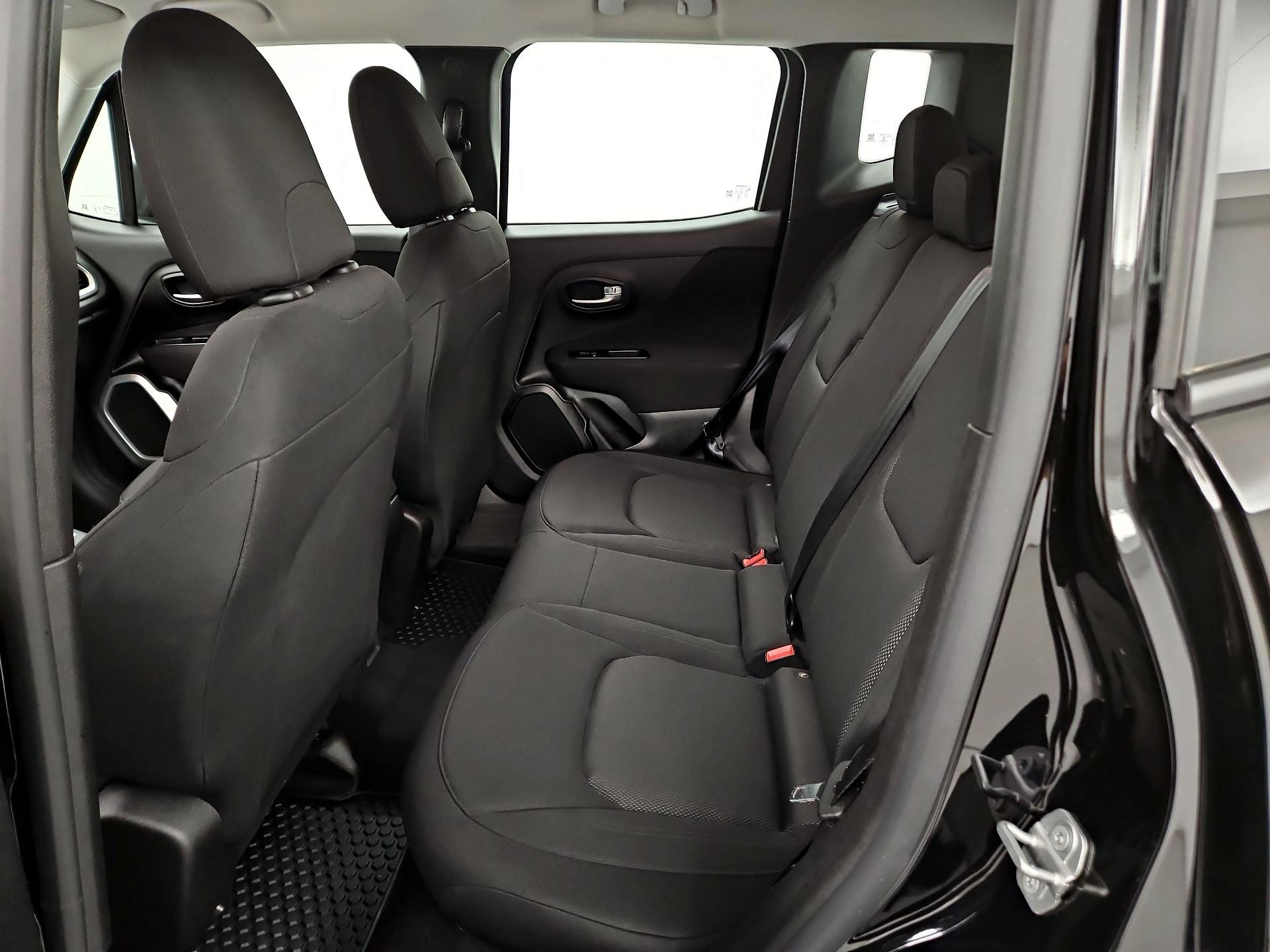 Thumbnail: 2021 Jeep Renegade - 19