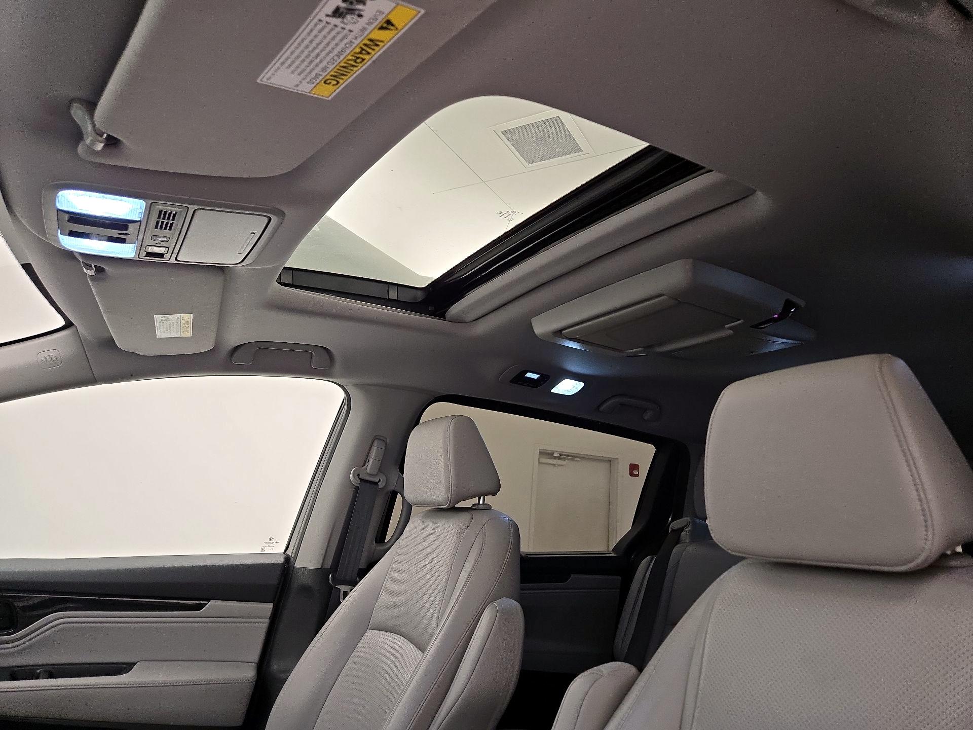 Thumbnail: 2020 Honda Odyssey - 20