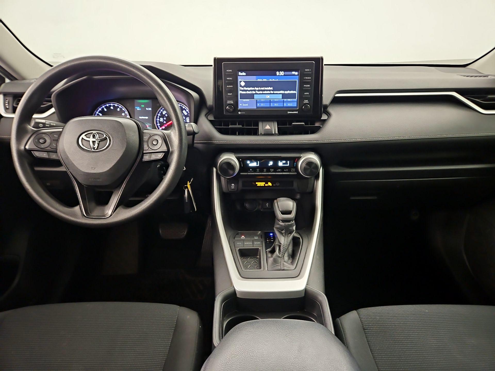 Thumbnail: 2020 Toyota RAV4 - 9