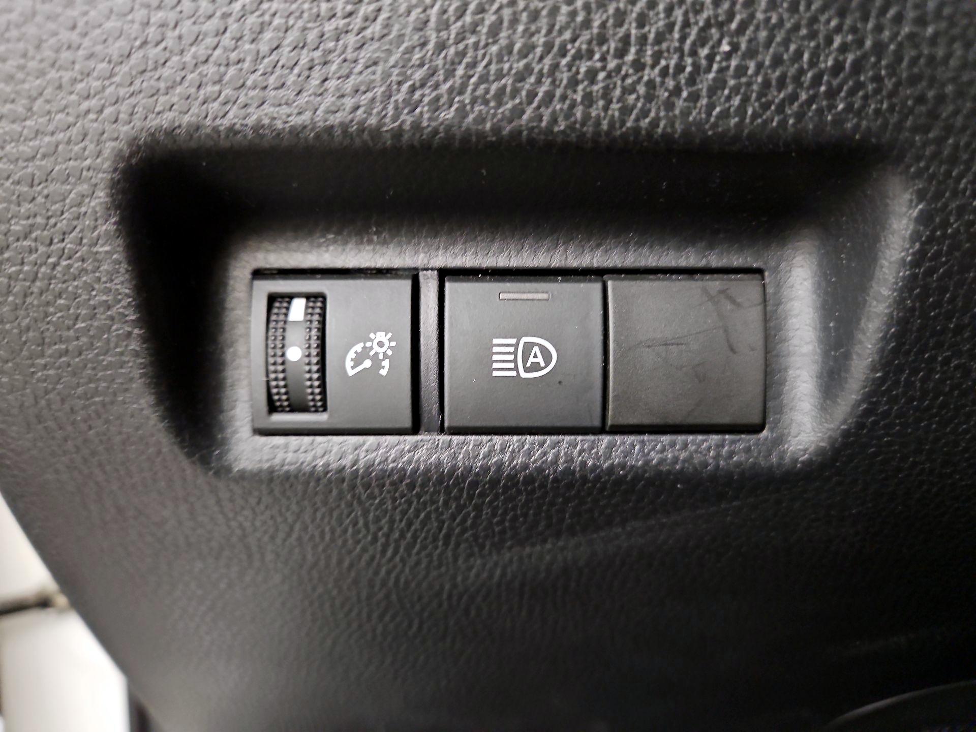 Thumbnail: 2020 Toyota RAV4 - 13