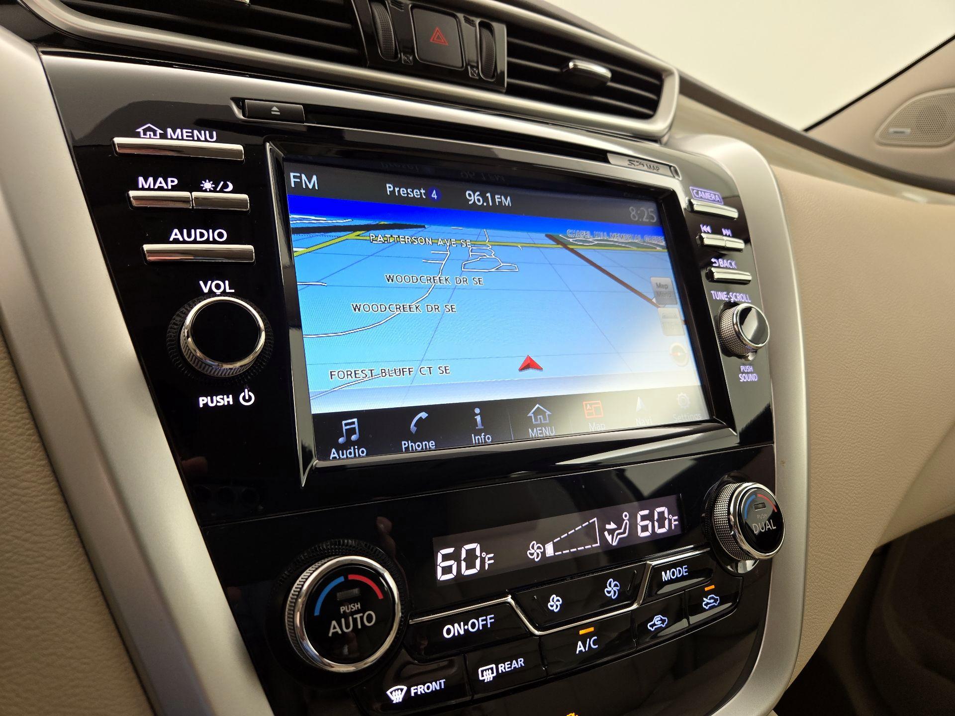 Thumbnail: 2015 Nissan Murano - 14