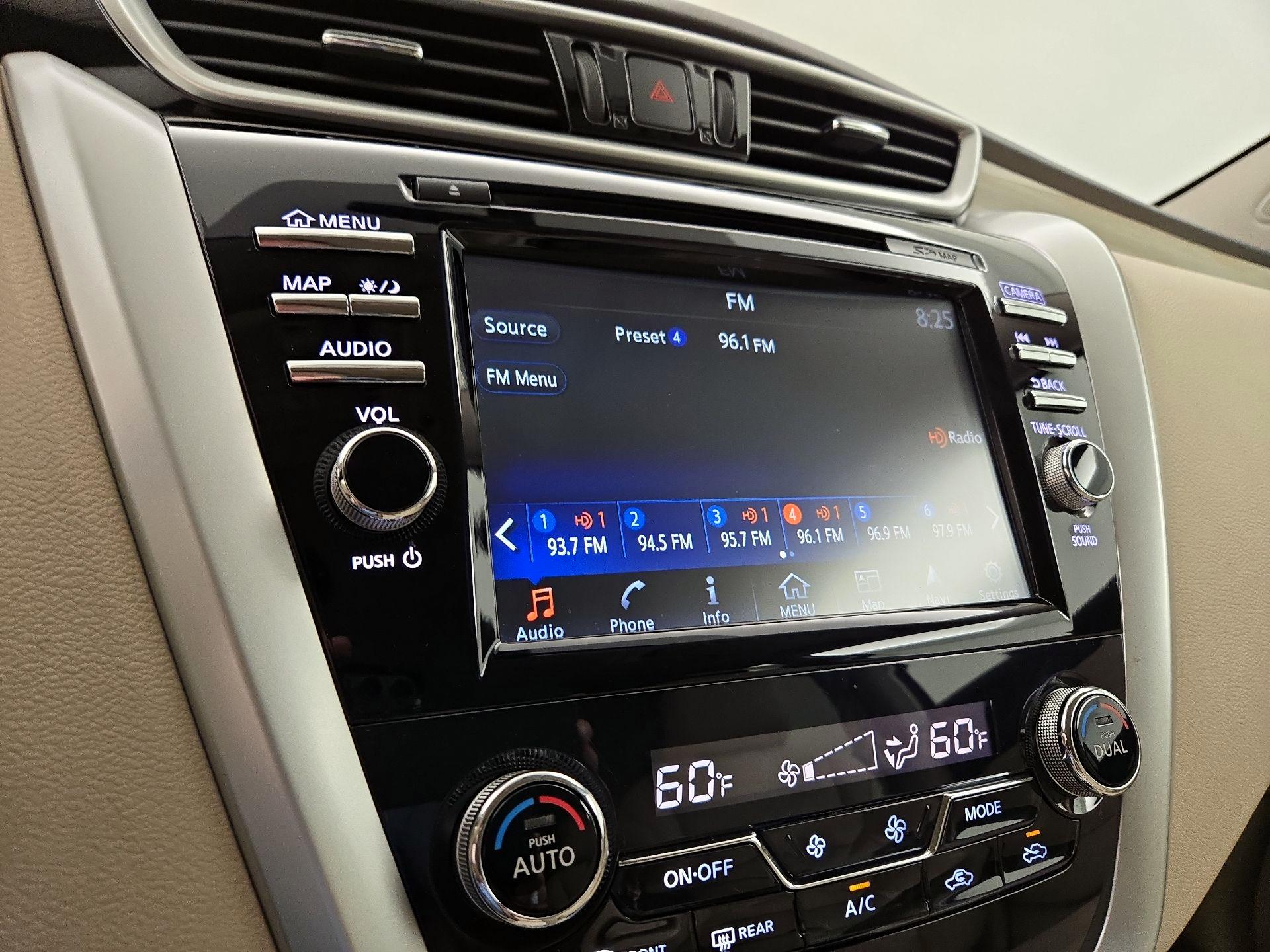 Thumbnail: 2015 Nissan Murano - 16