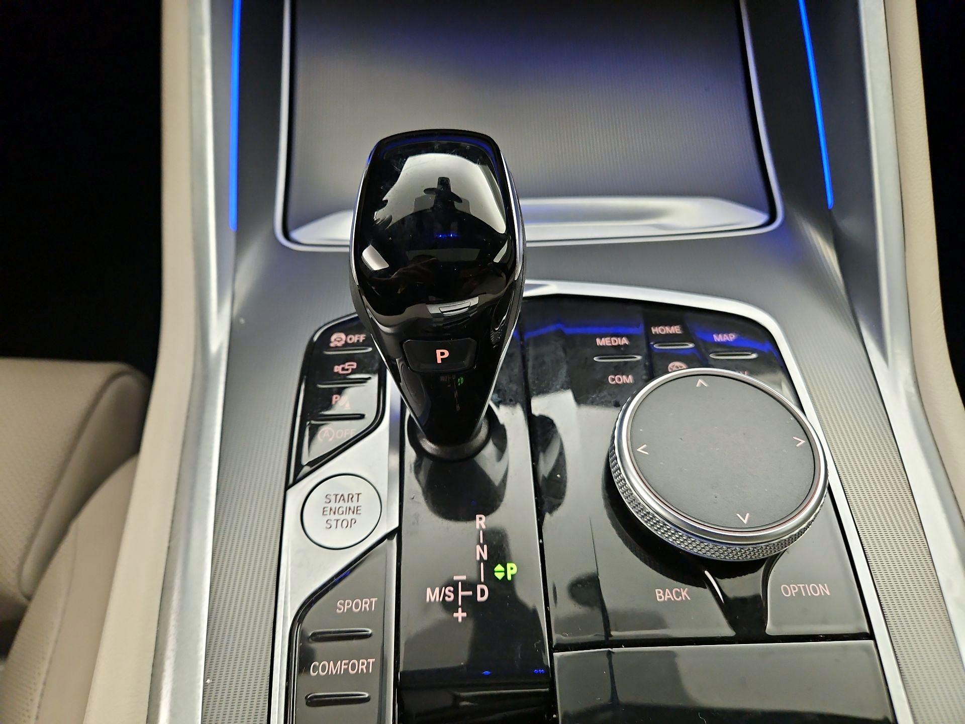 Thumbnail: 2022 BMW X6 - 18