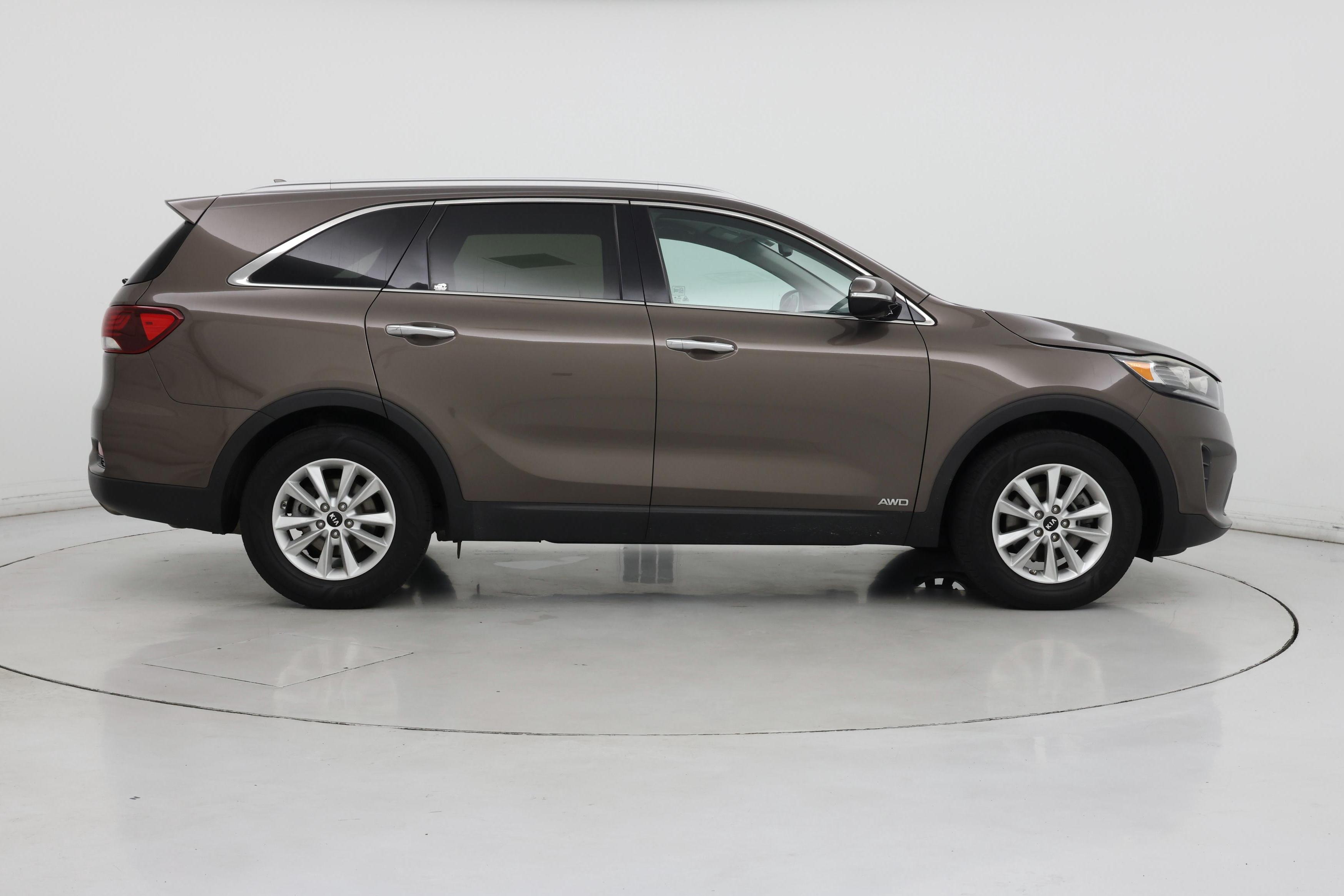 Thumbnail: 2019 Kia Sorento - 7