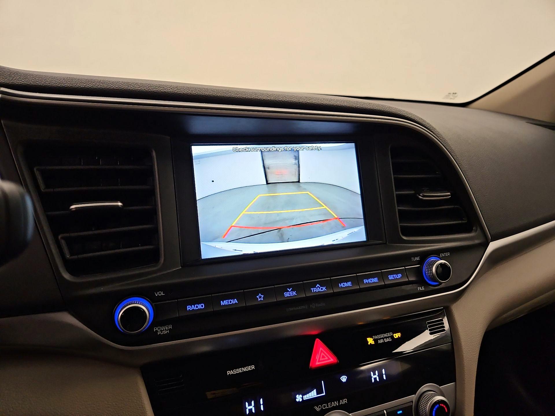 Thumbnail: 2020 Hyundai Elantra - 14