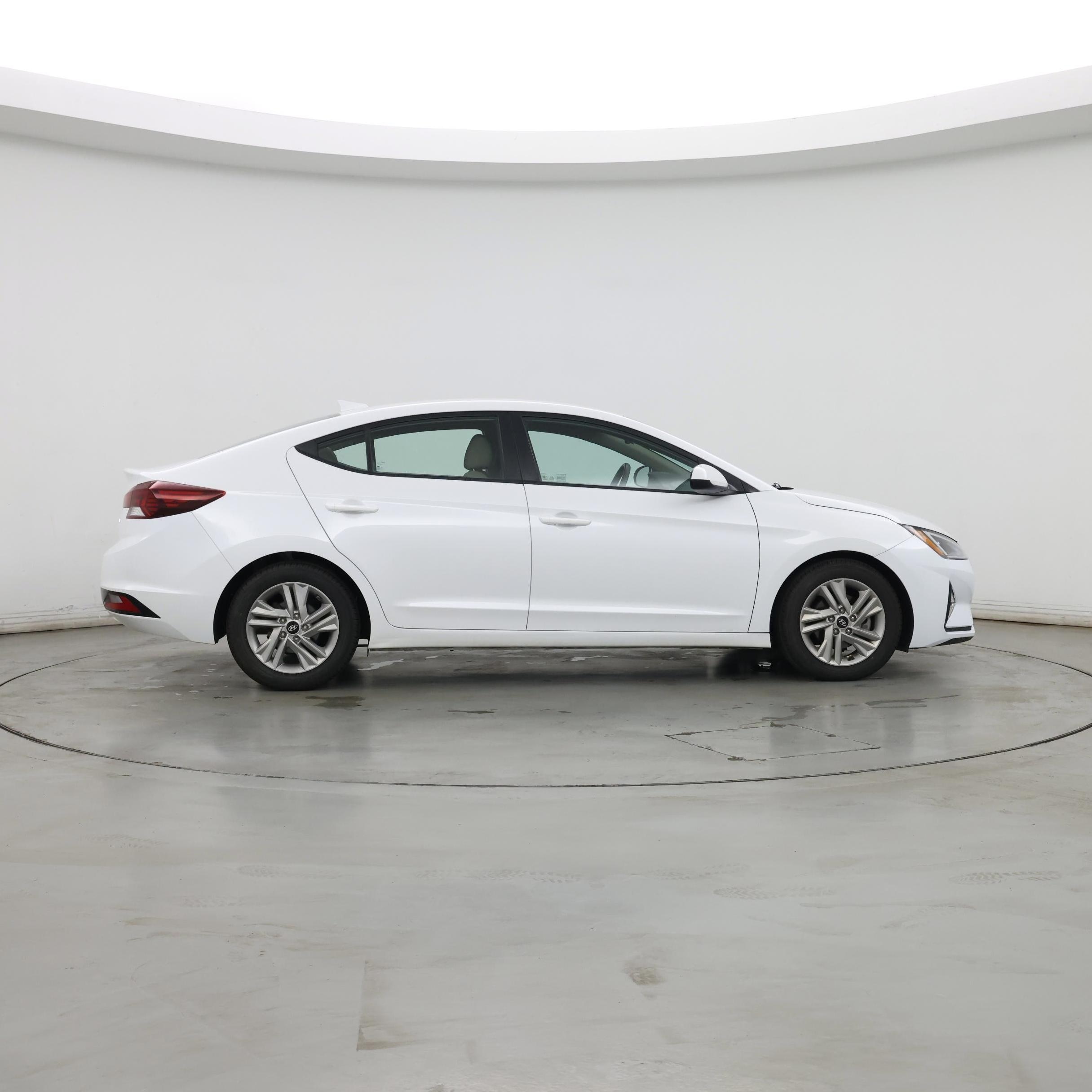 Thumbnail: 2020 Hyundai Elantra - 7