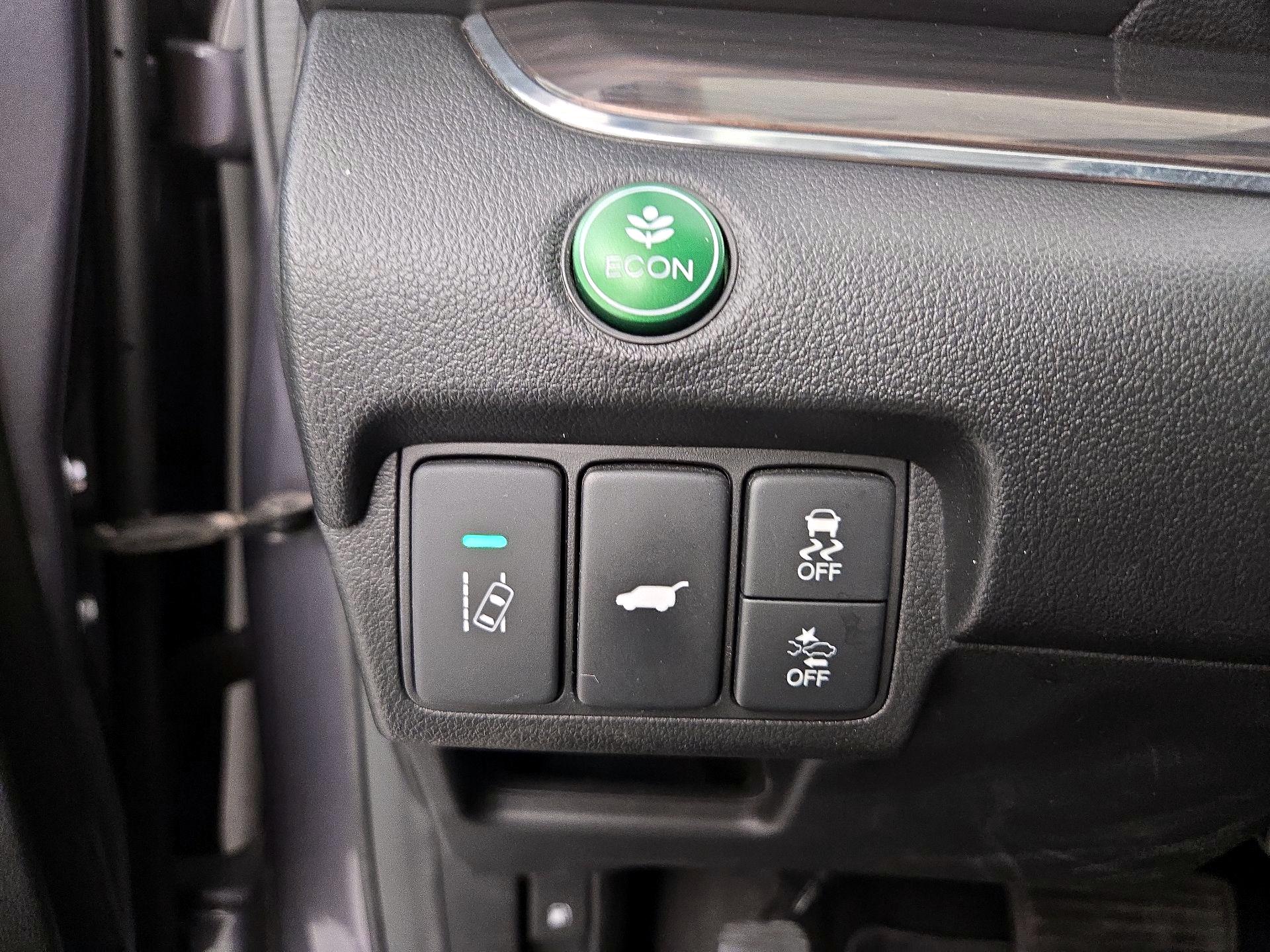 Thumbnail: 2016 Honda CR-V - 13