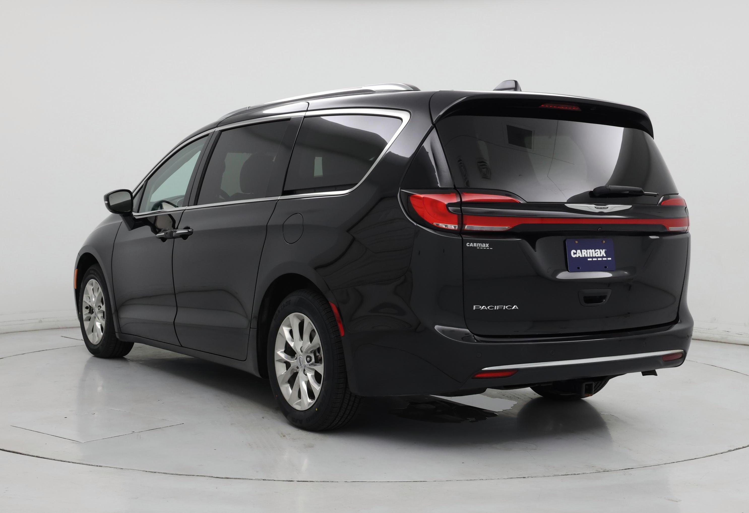 Thumbnail: 2021 Chrysler Pacifica - 2
