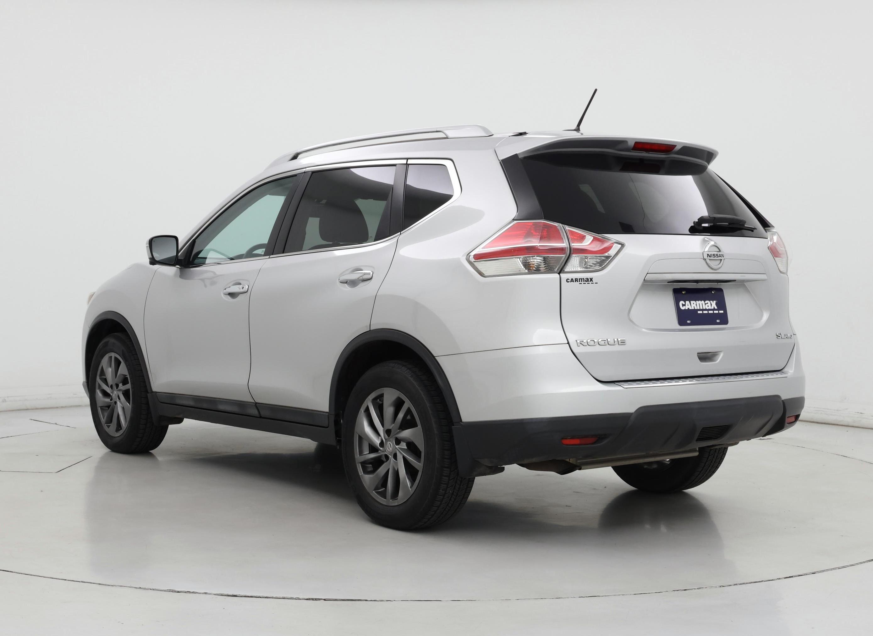 Thumbnail: 2015 Nissan Rogue - 2