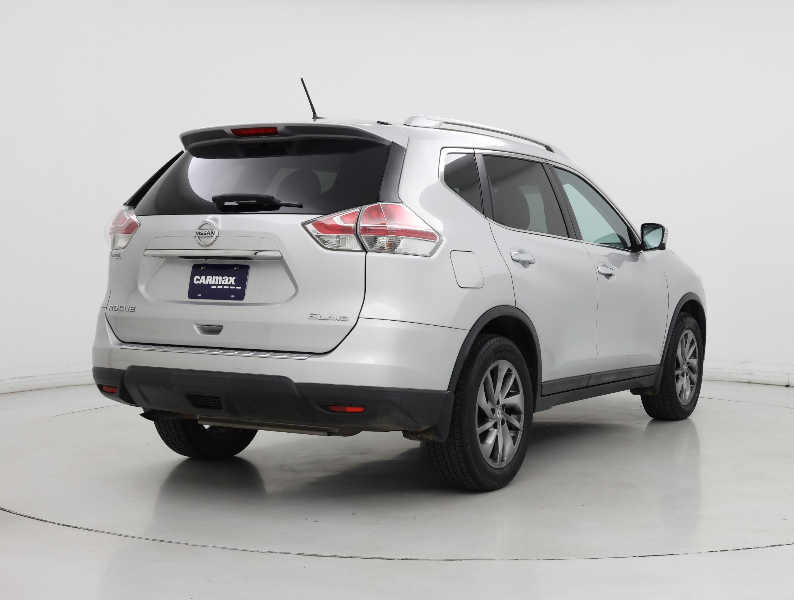 Thumbnail: 2015 Nissan Rogue - 8