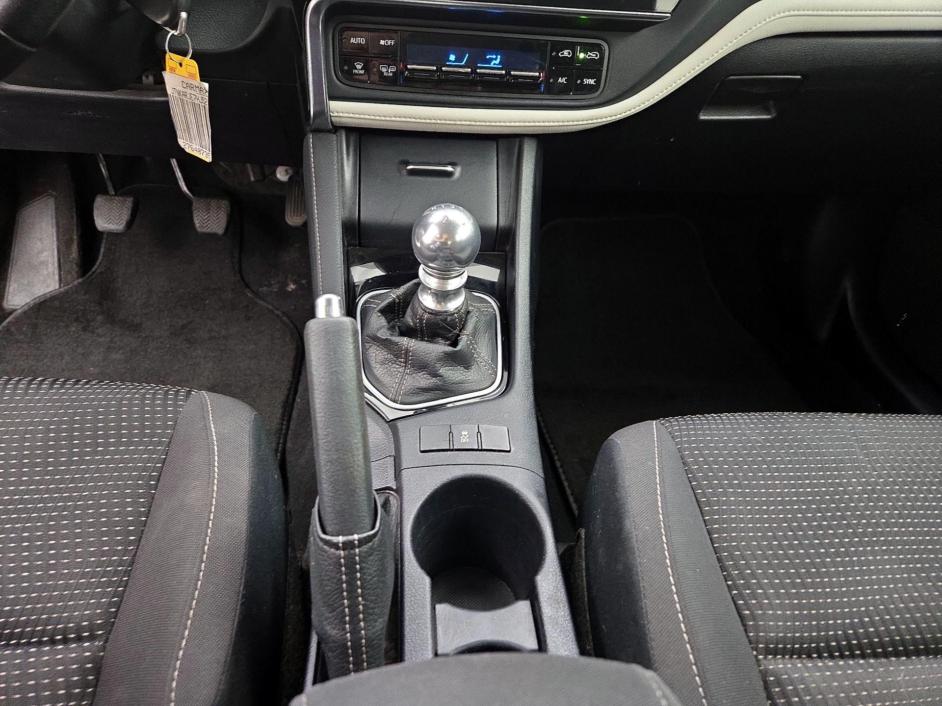 Thumbnail: 2017 Toyota Corolla iM - 17