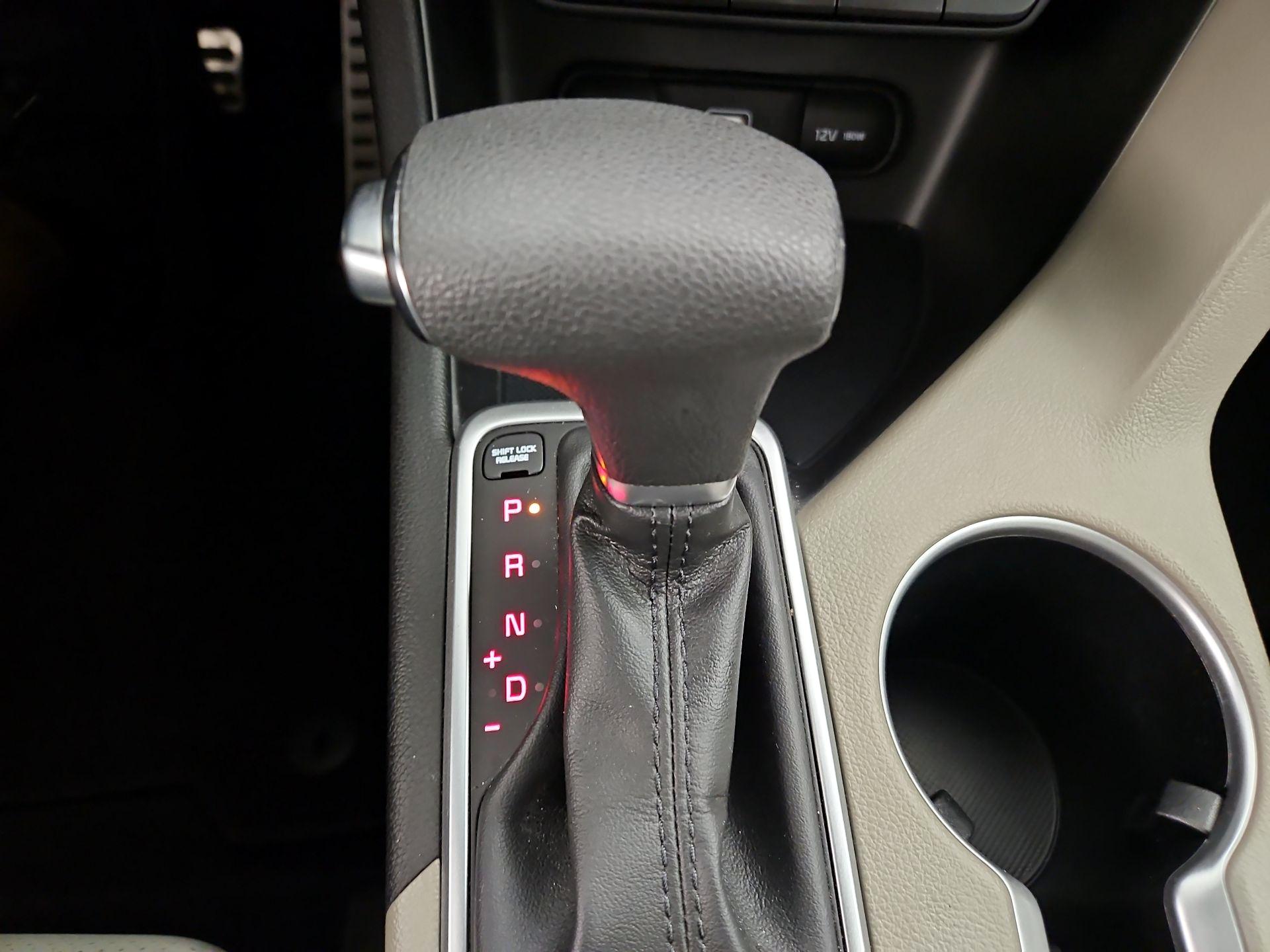 Thumbnail: 2022 Kia Sportage - 17