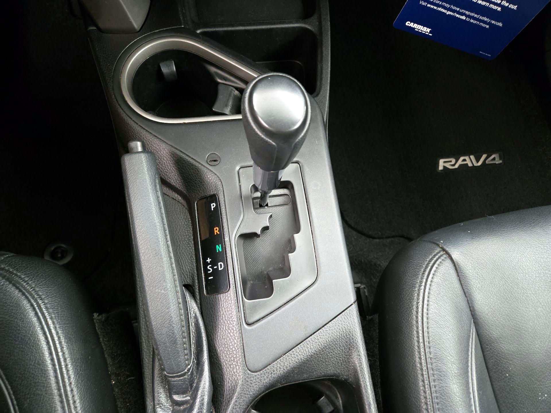 Thumbnail: 2016 Toyota RAV4 - 17