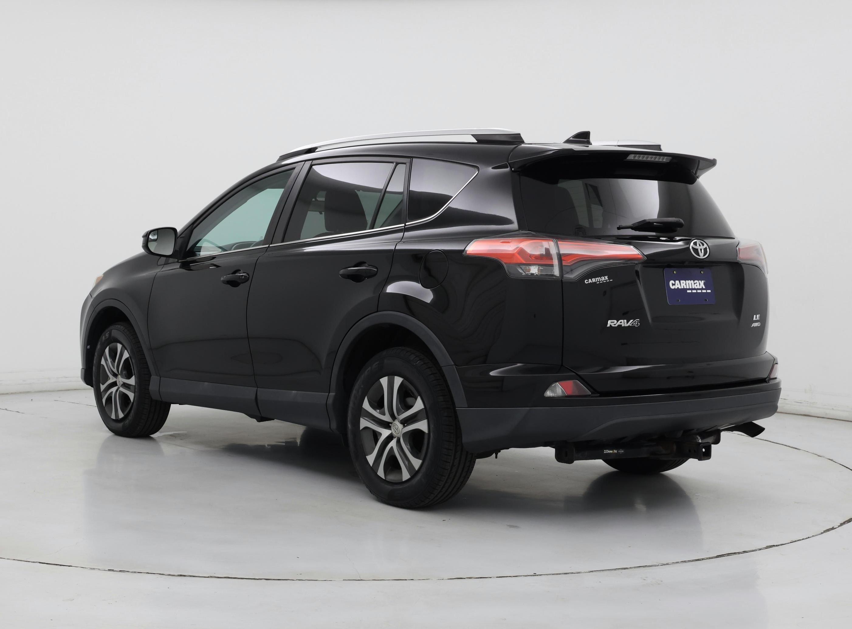 Thumbnail: 2016 Toyota RAV4 - 2
