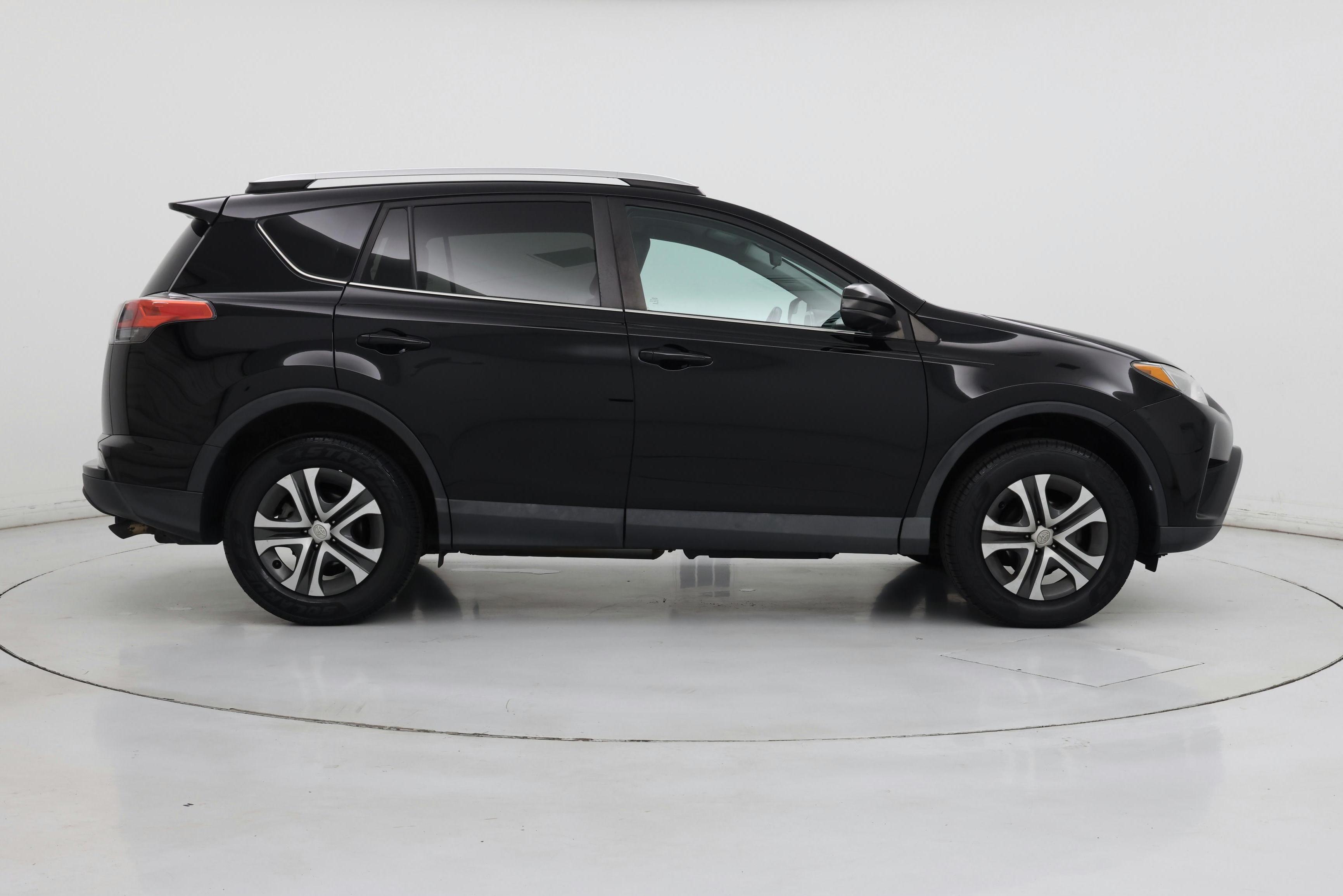 Thumbnail: 2016 Toyota RAV4 - 7