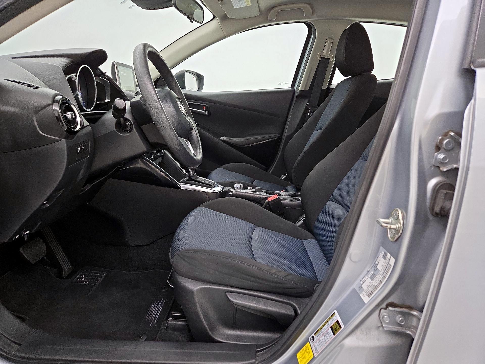 Thumbnail: 2018 Toyota Yaris iA - 11
