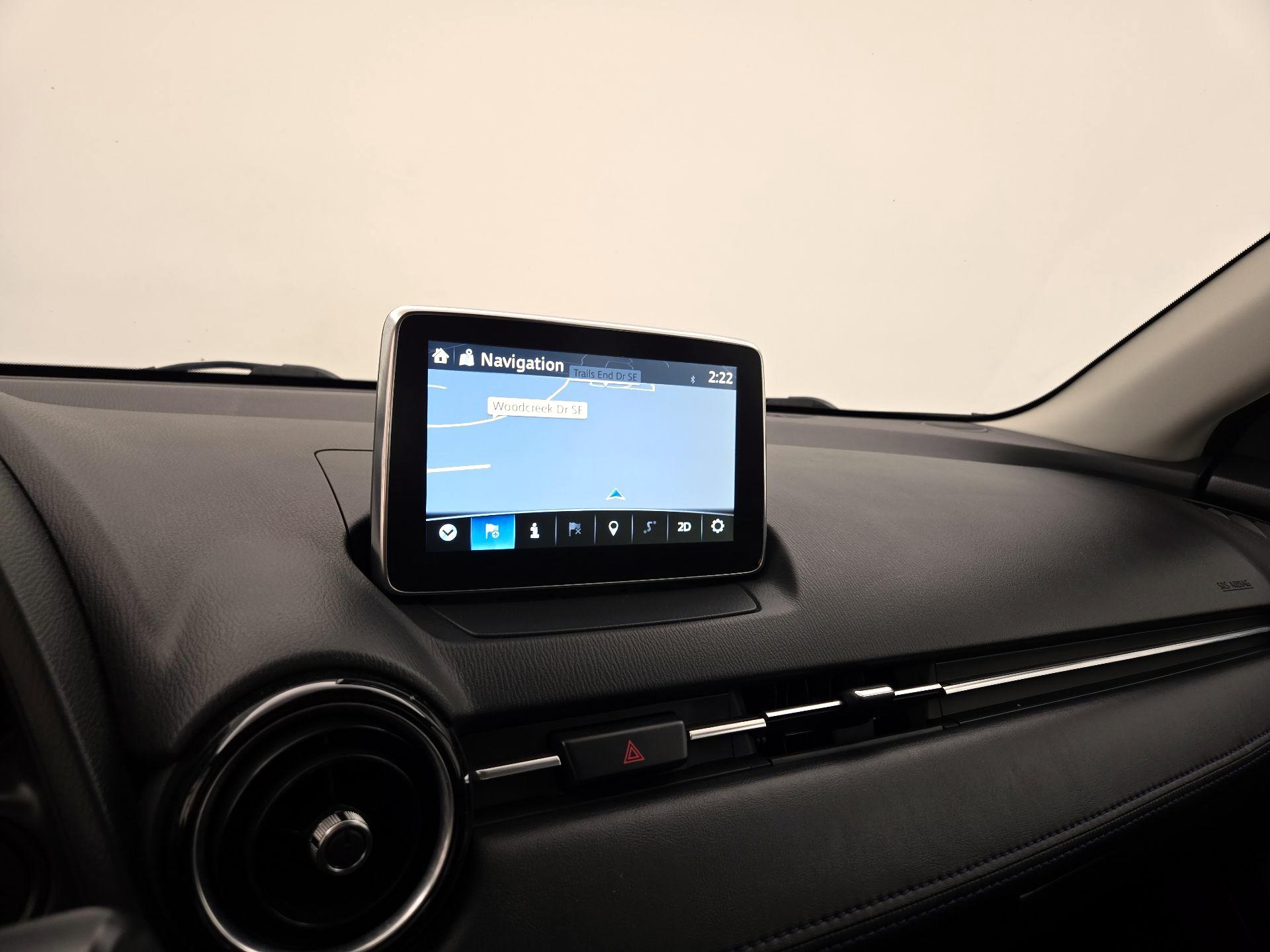 Thumbnail: 2018 Toyota Yaris iA - 14