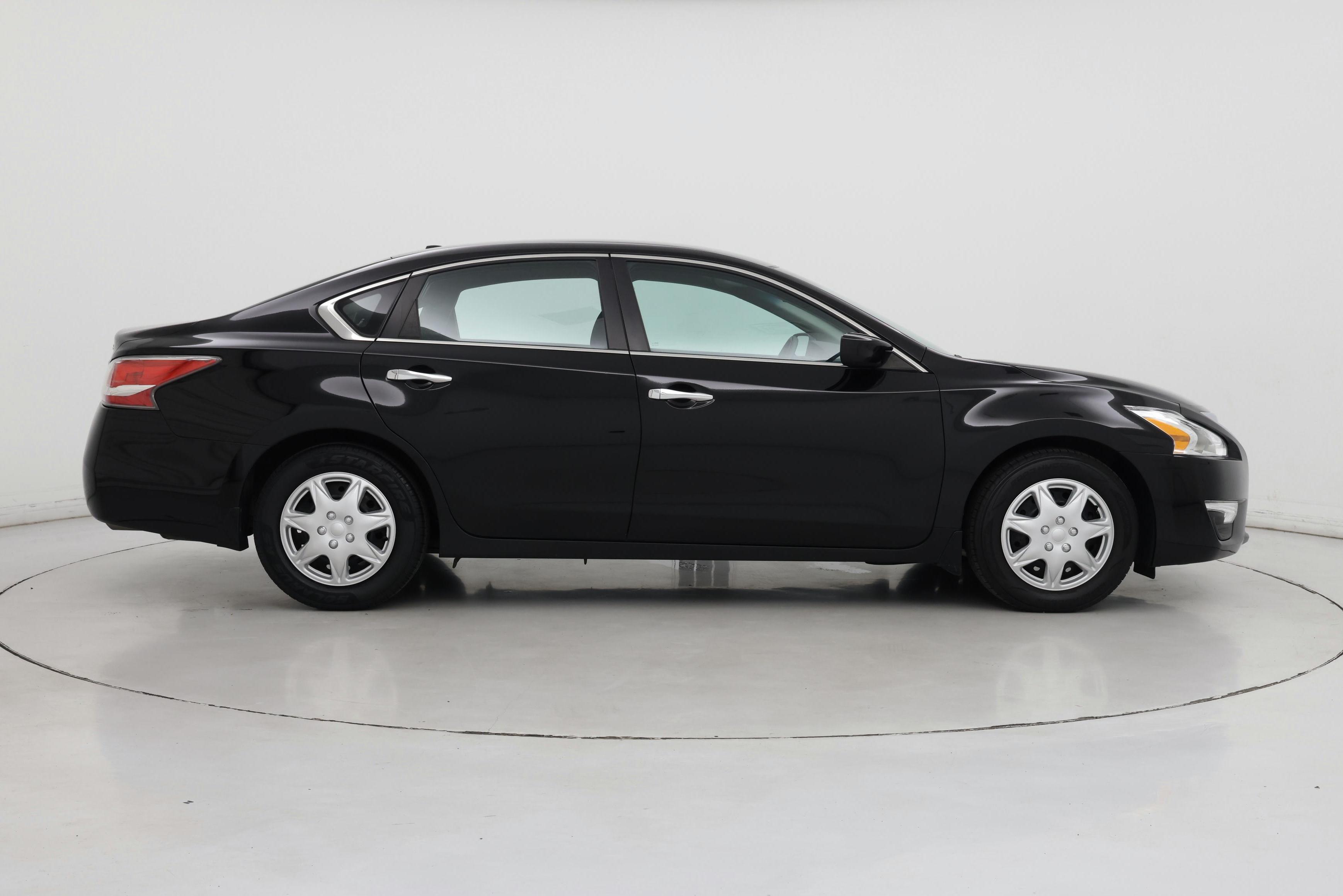Thumbnail: 2015 Nissan Altima - 7