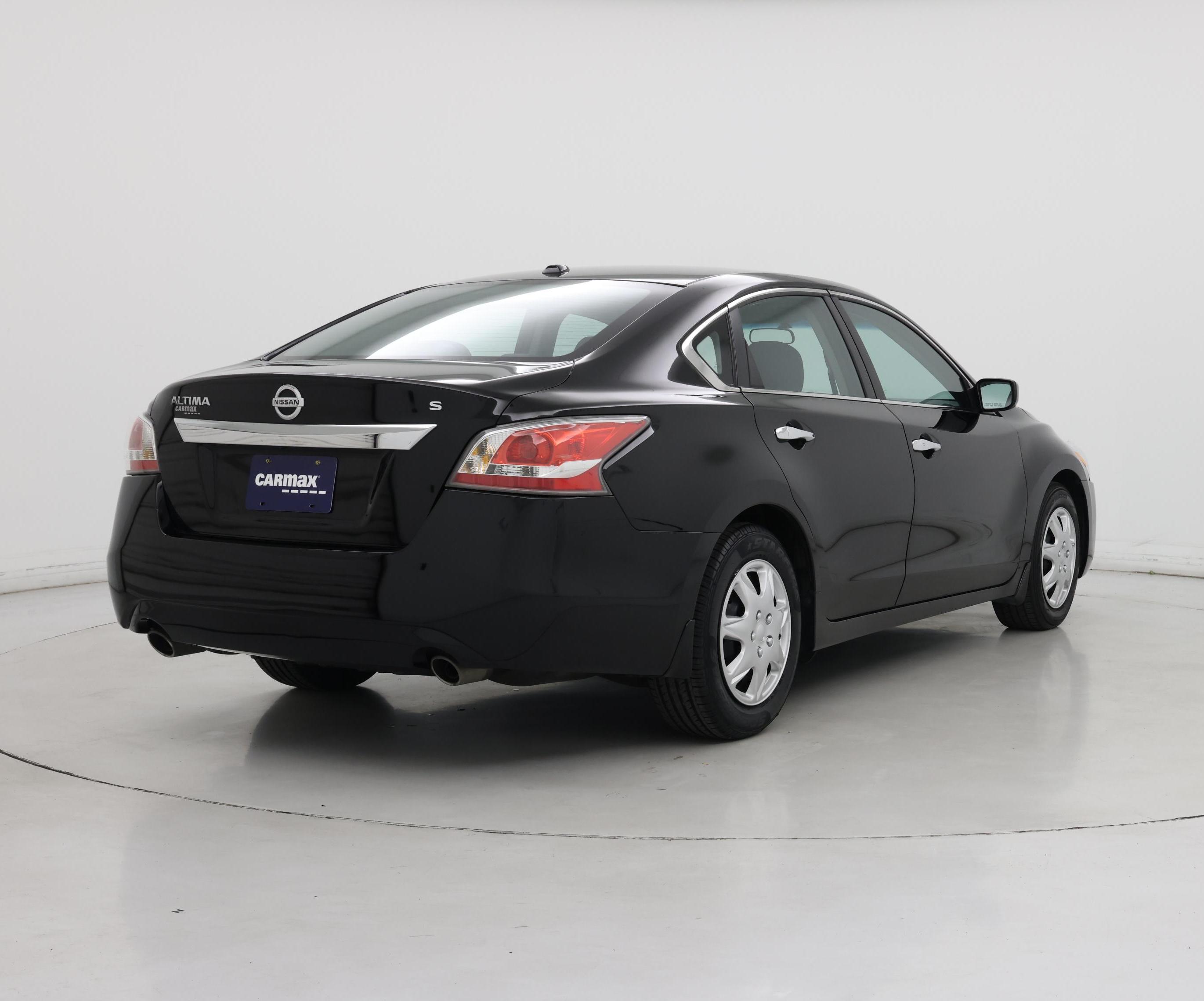 Thumbnail: 2015 Nissan Altima - 8