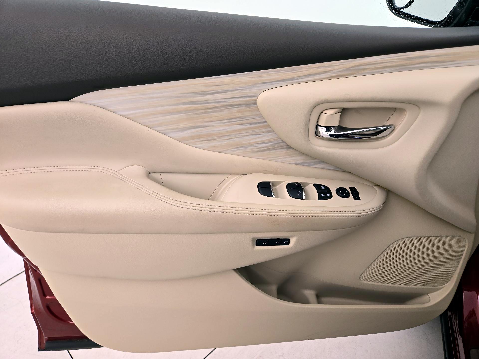 Thumbnail: 2016 Nissan Murano - 12