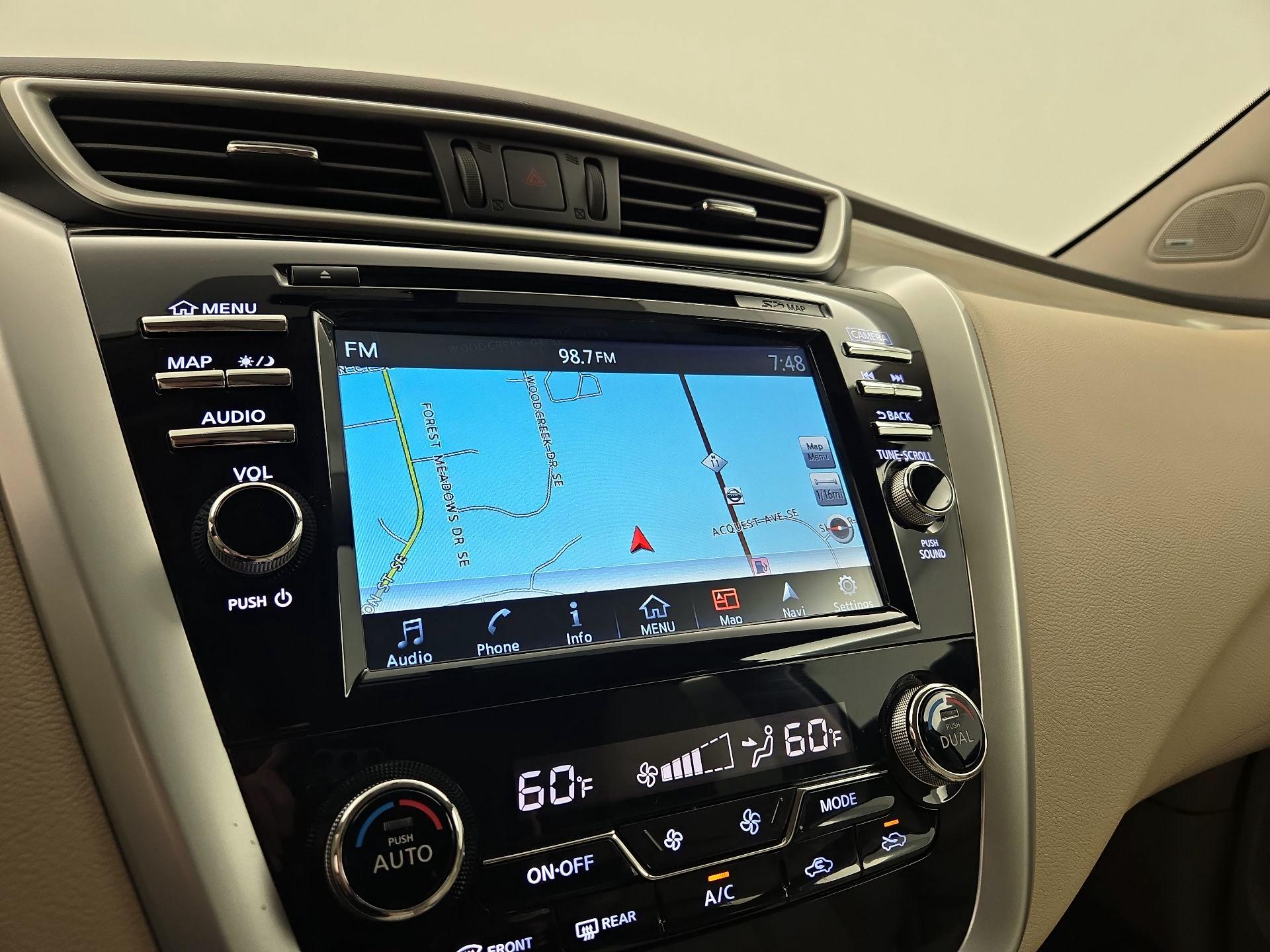 Thumbnail: 2016 Nissan Murano - 14