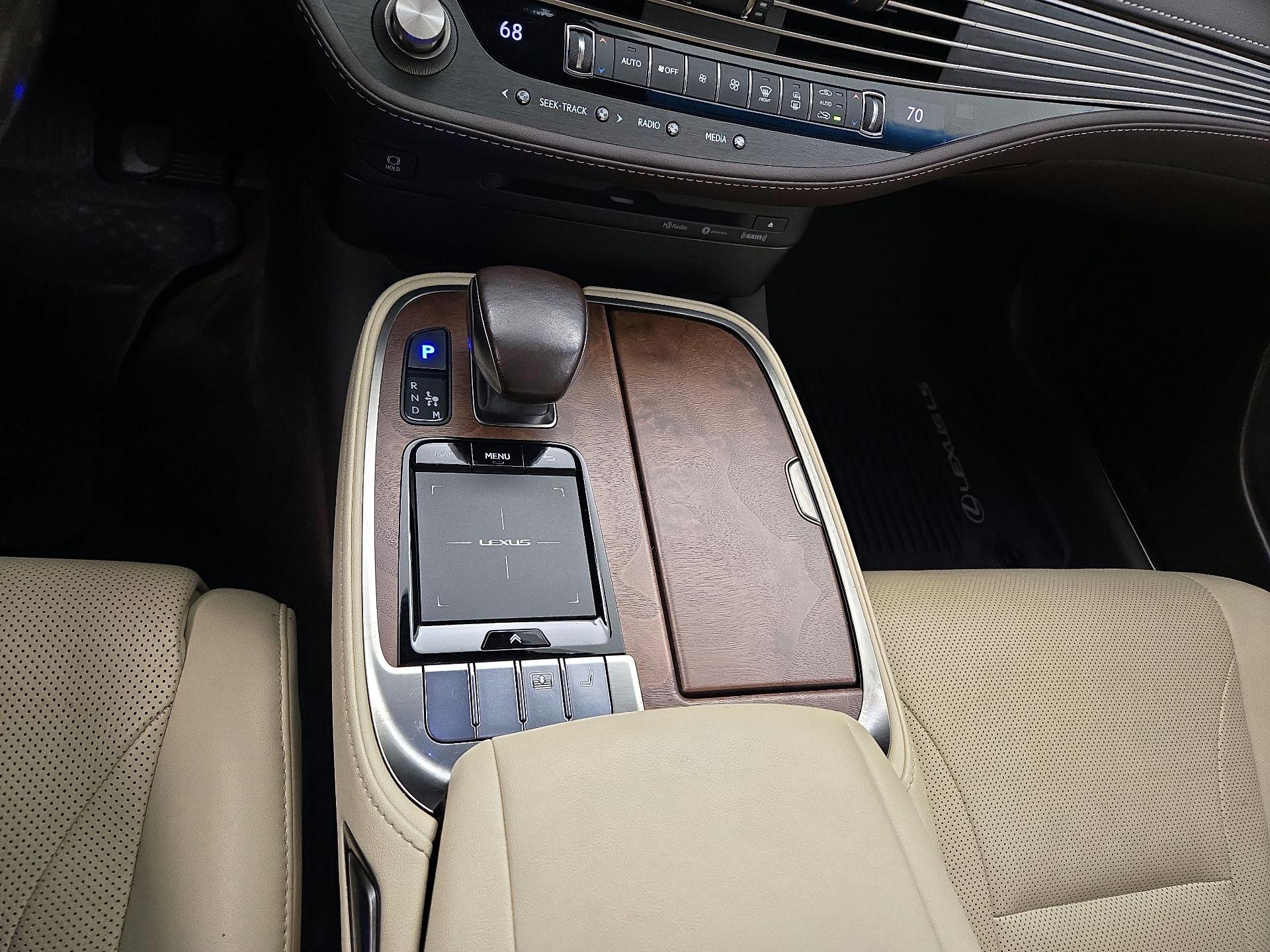 Thumbnail: 2018 Lexus LS - 18