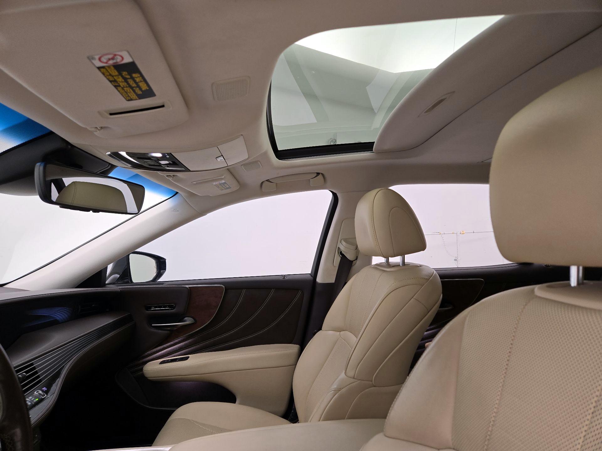 Thumbnail: 2018 Lexus LS - 20