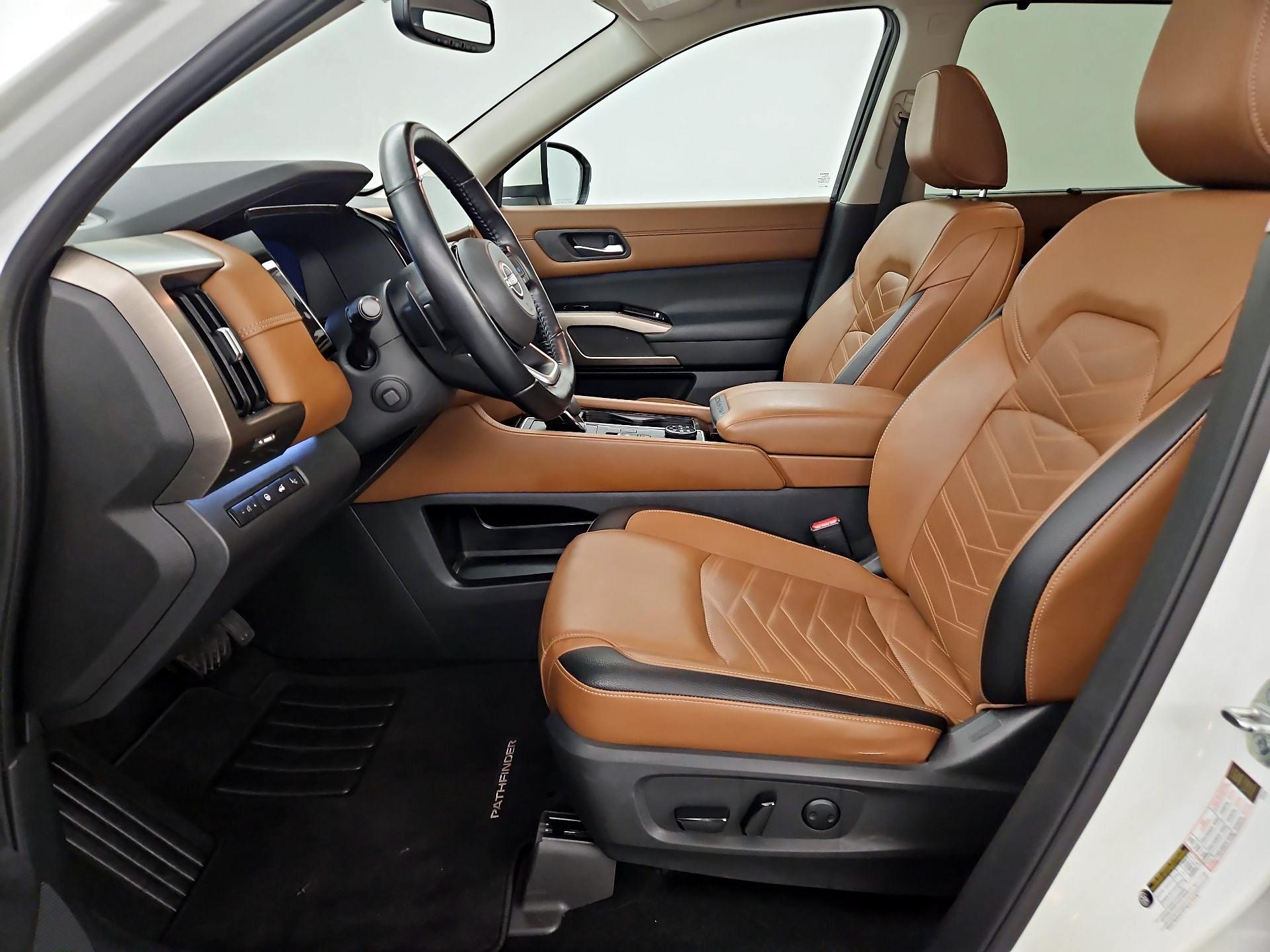 Thumbnail: 2022 Nissan Pathfinder - 11