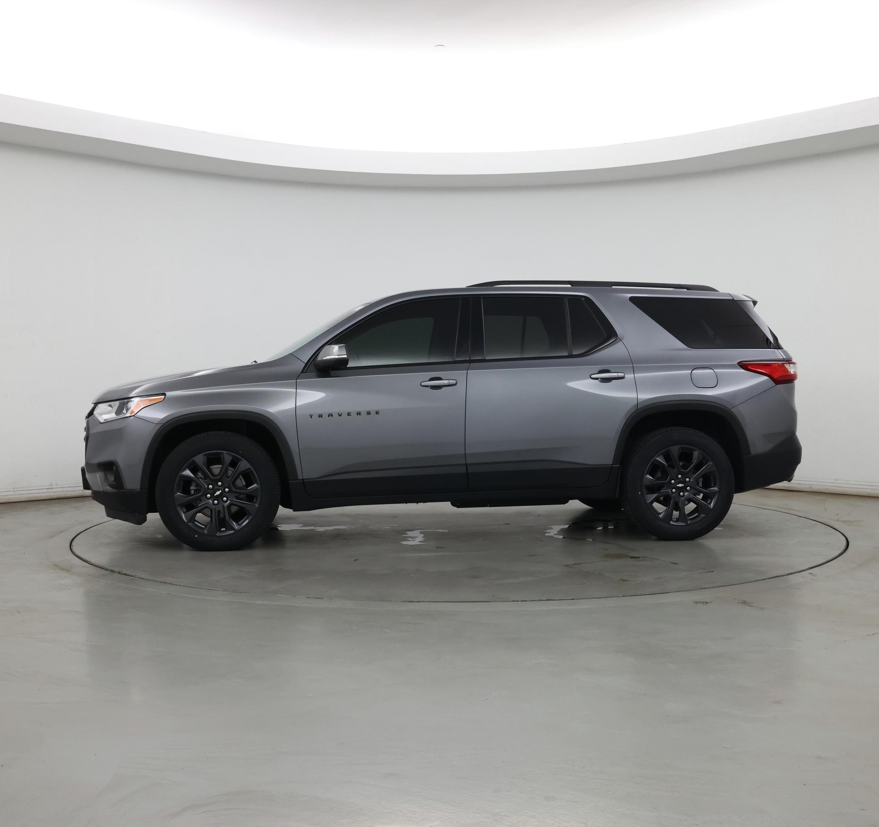 Thumbnail: 2021 Chevrolet Traverse - 3