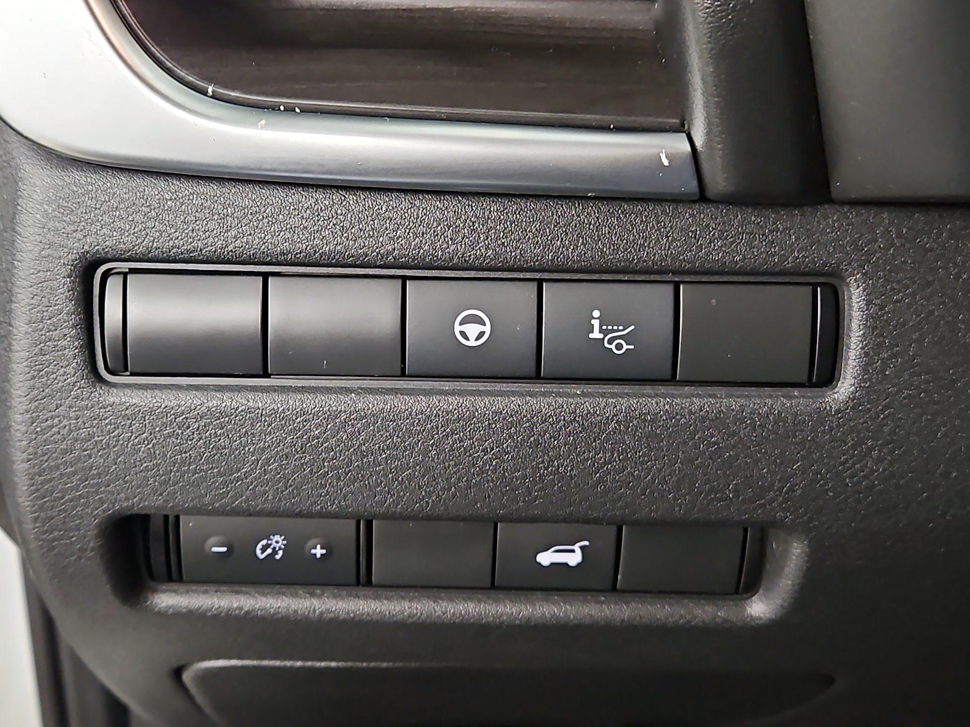 Thumbnail: 2022 Nissan Rogue - 13