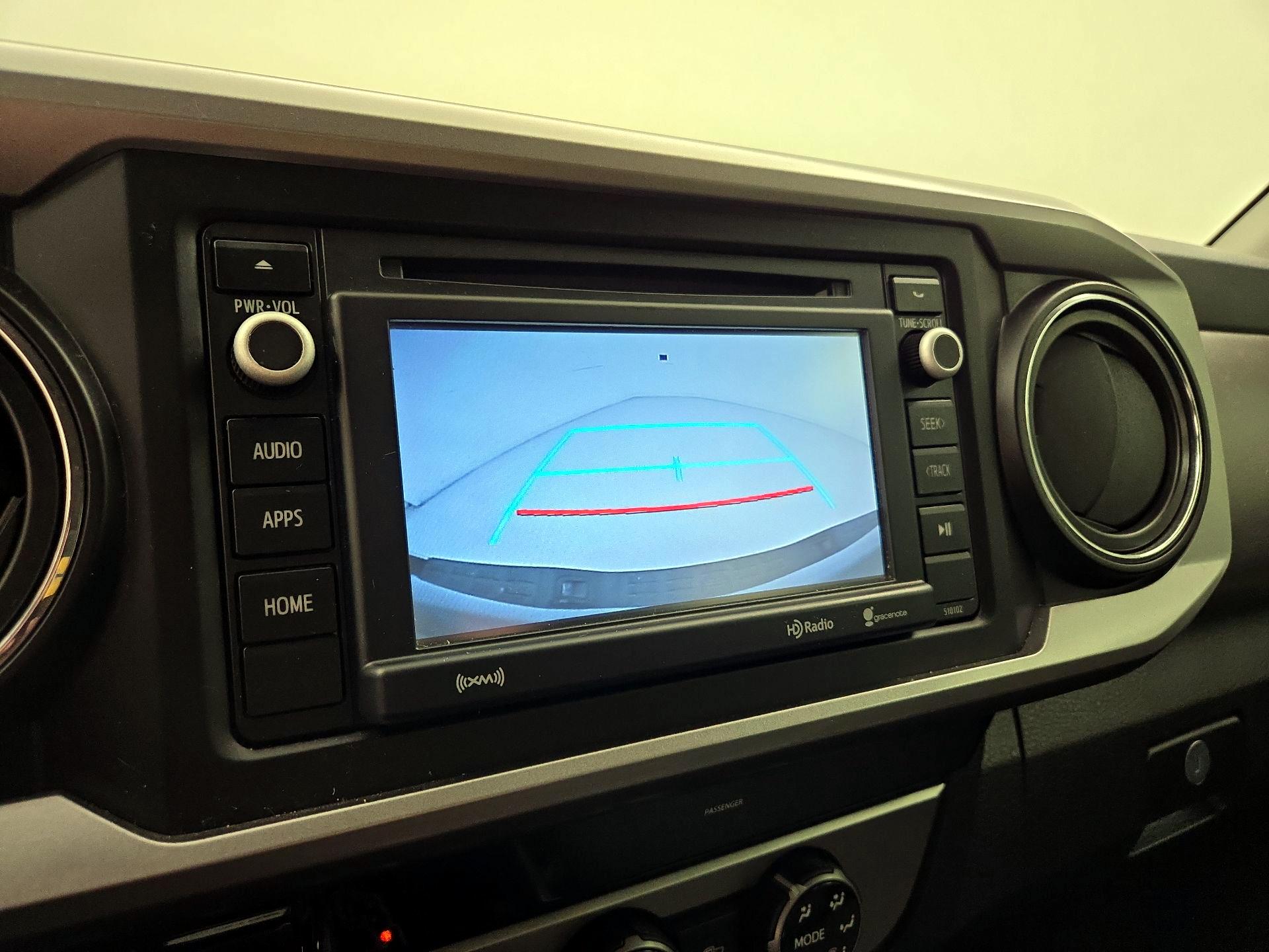 Thumbnail: 2016 Toyota Tacoma - 14