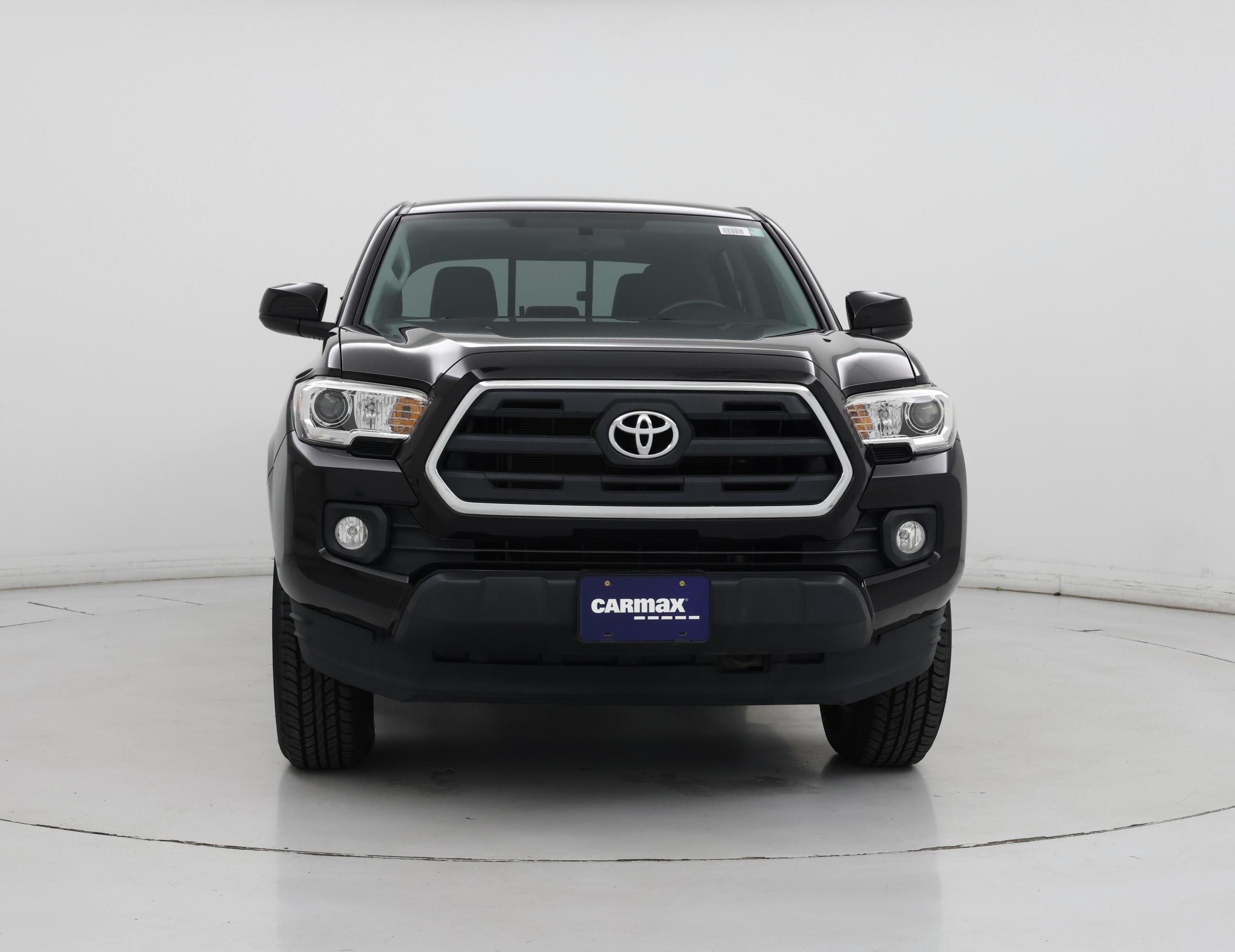 Thumbnail: 2016 Toyota Tacoma - 5