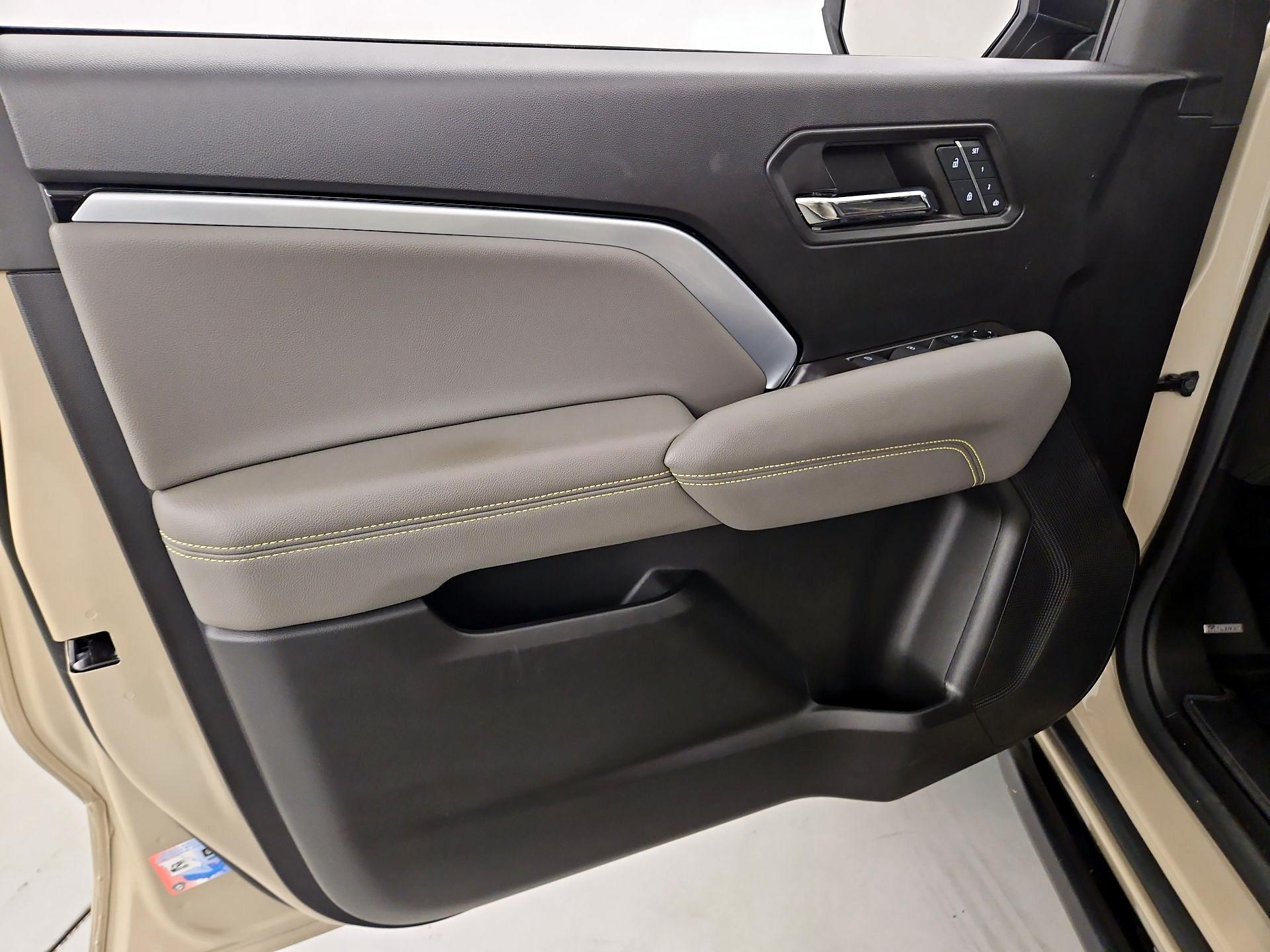 Thumbnail: 2024 Chevrolet Colorado - 12