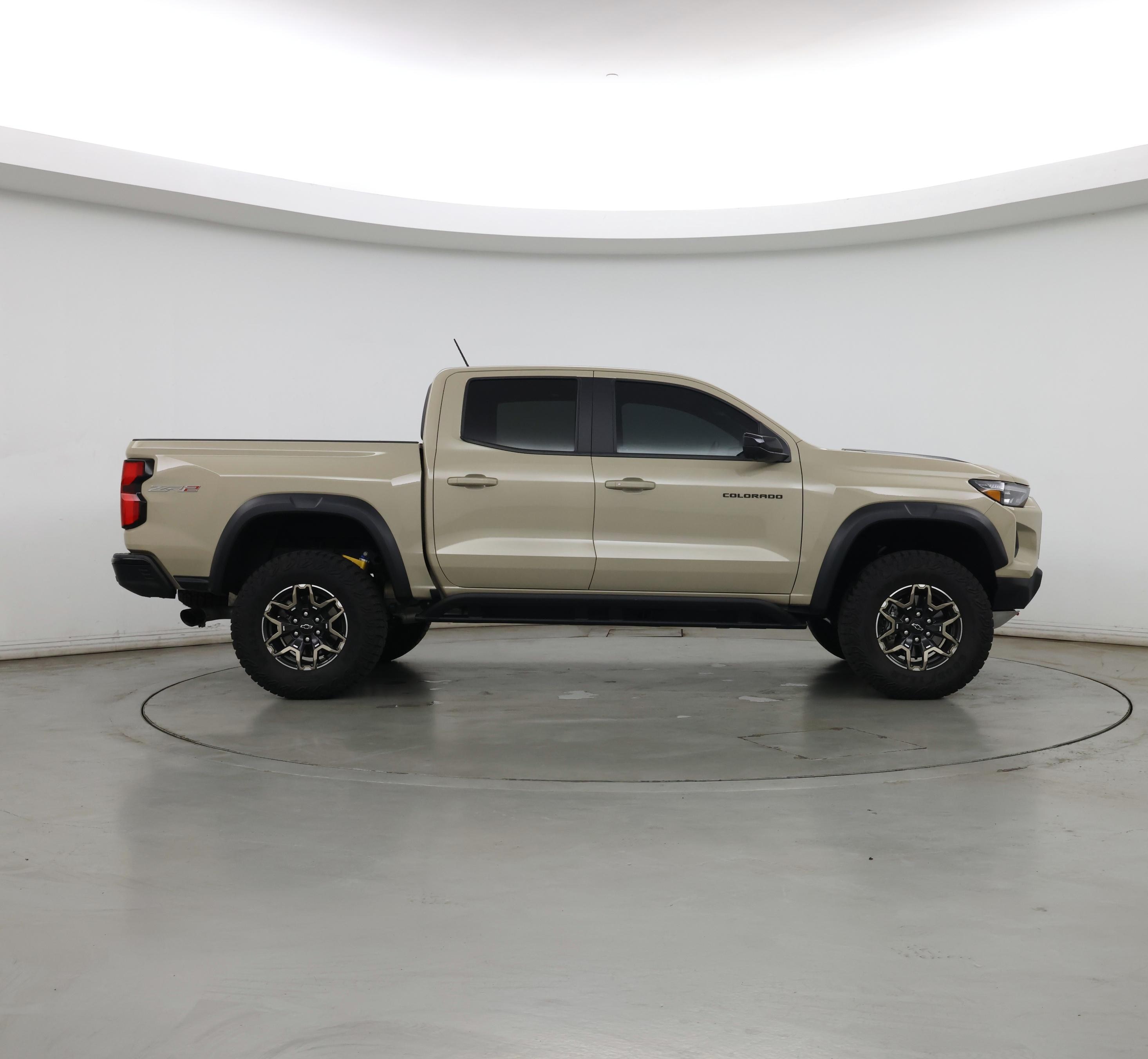 Thumbnail: 2024 Chevrolet Colorado - 7