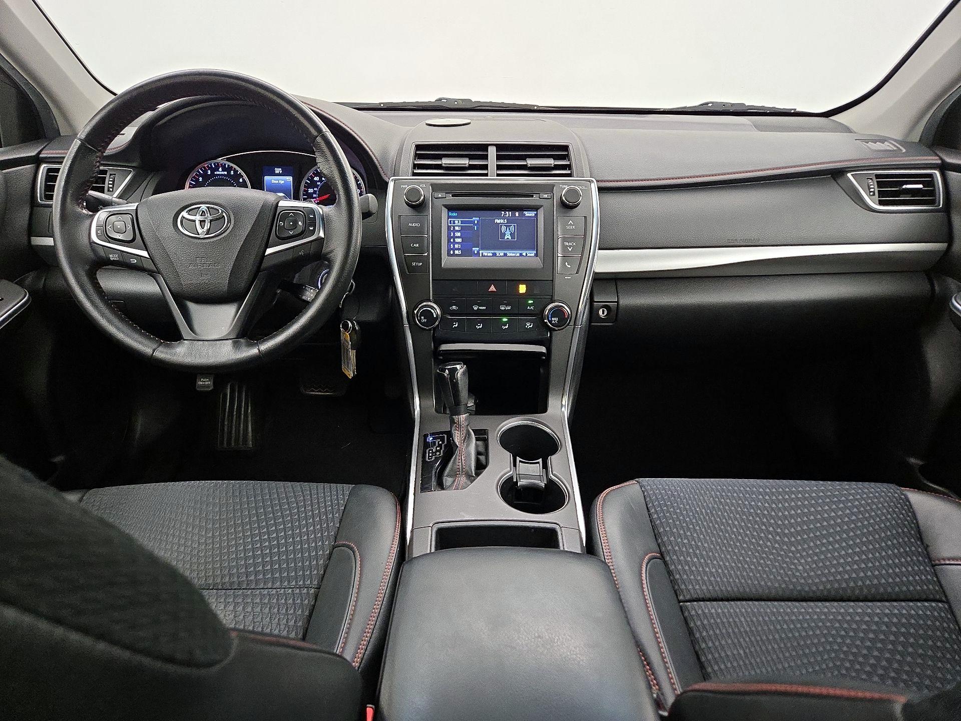 Thumbnail: 2015 Toyota Camry - 9