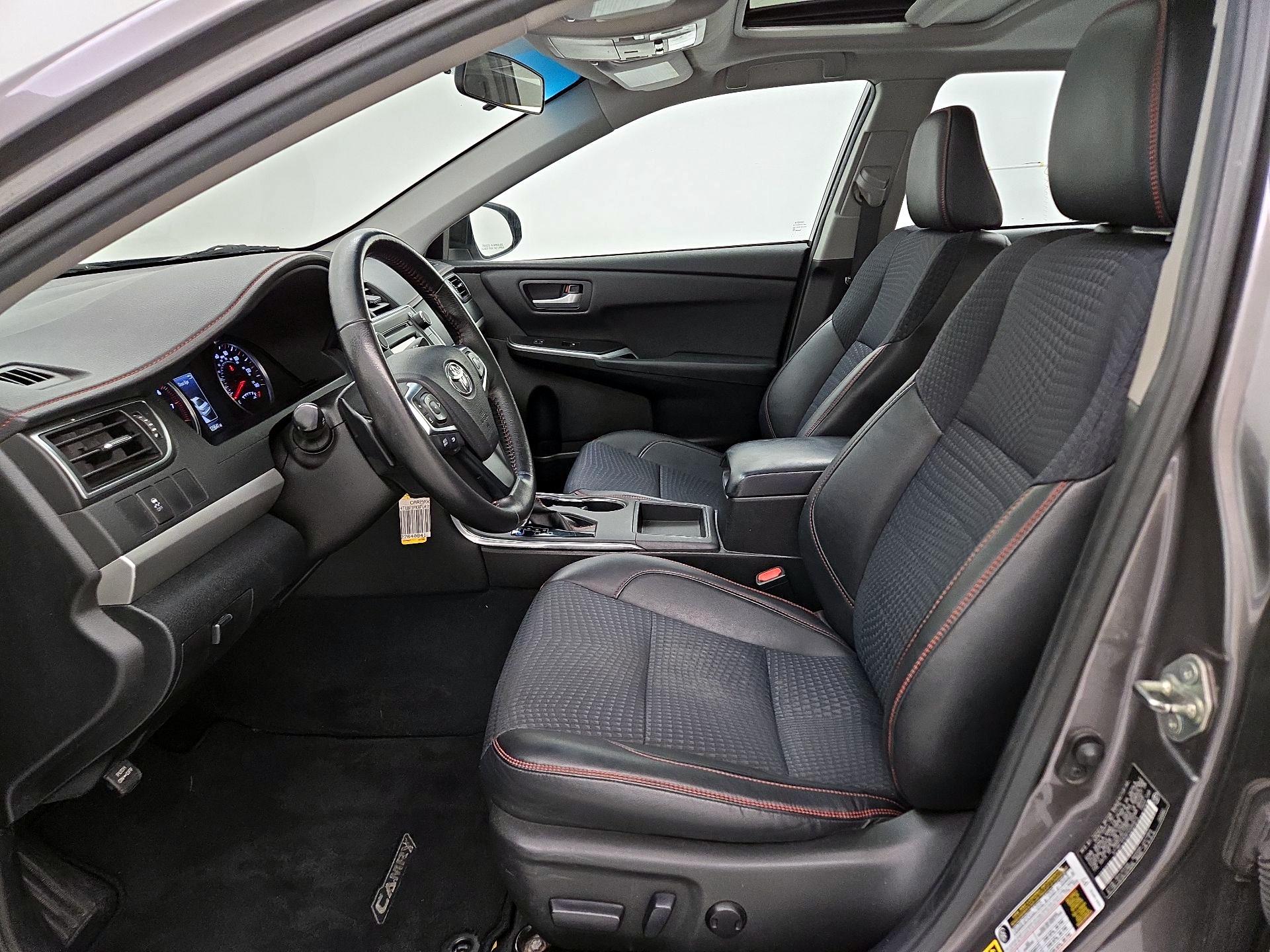 Thumbnail: 2015 Toyota Camry - 11