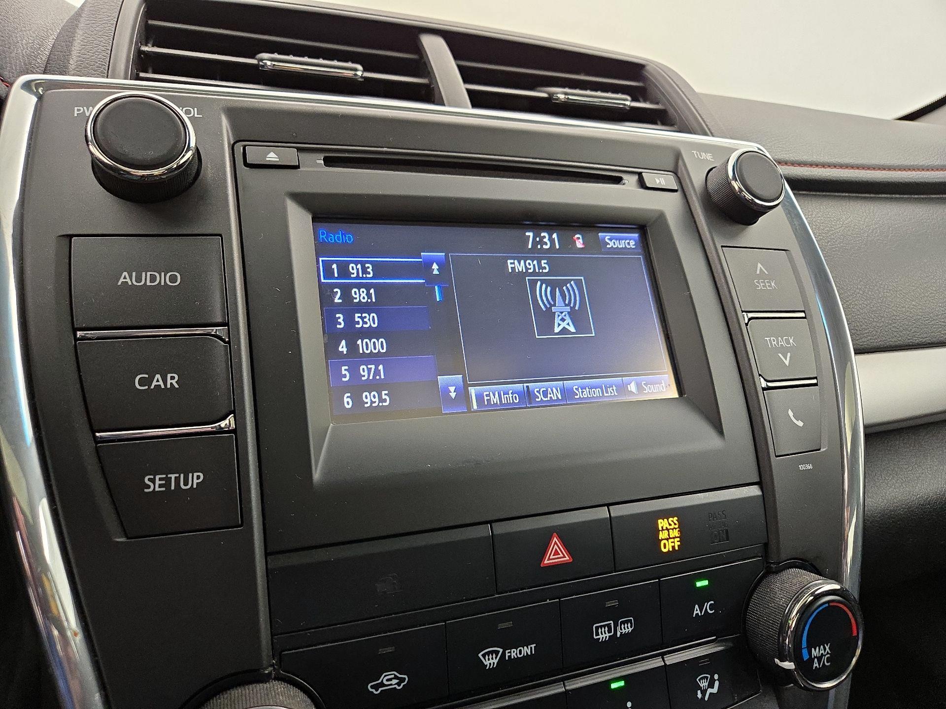 Thumbnail: 2015 Toyota Camry - 15