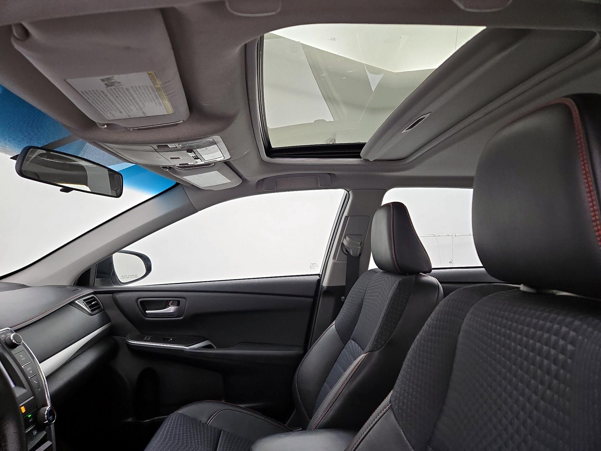 Thumbnail: 2015 Toyota Camry - 19